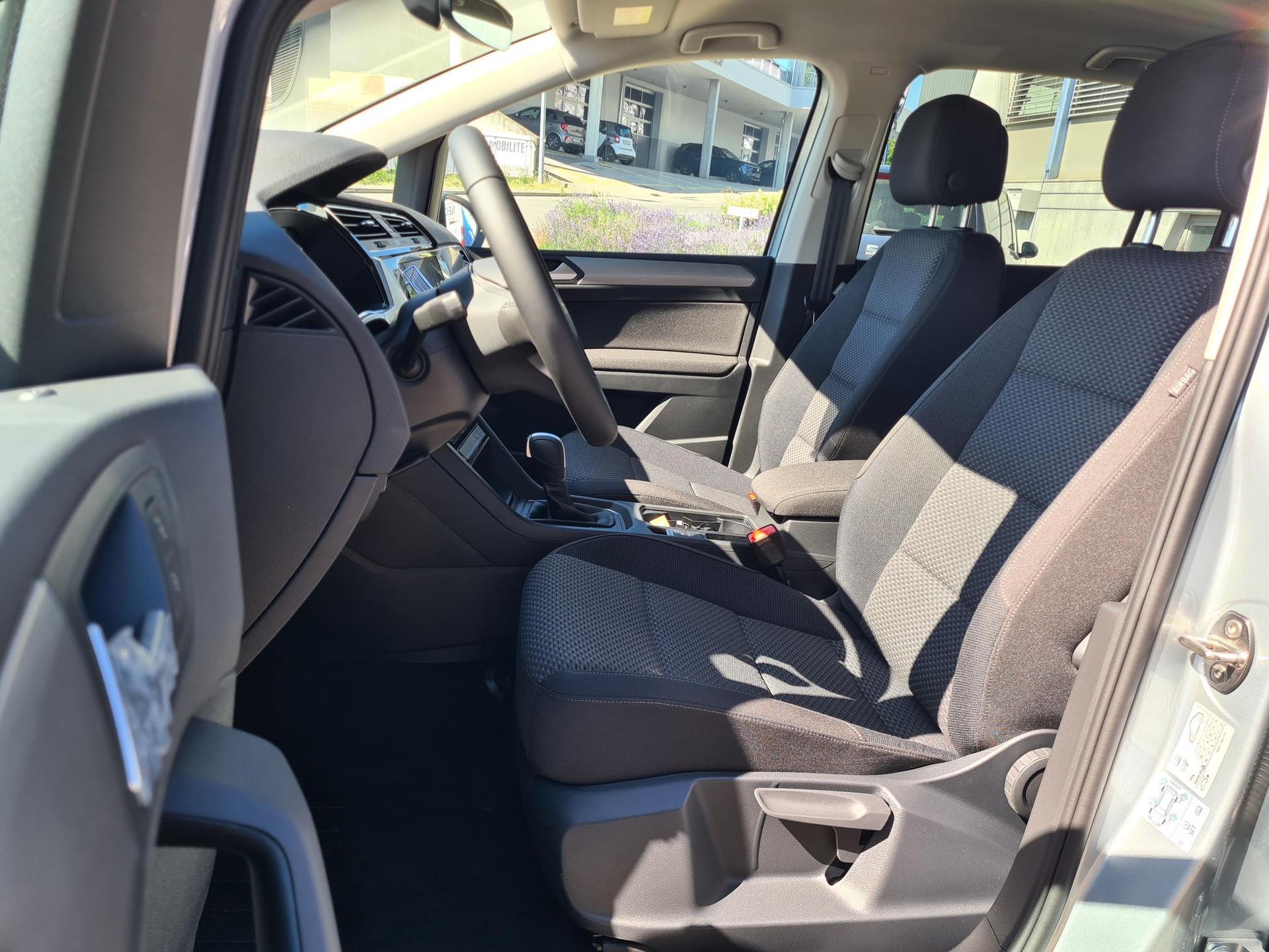 VW Touran 1.5 TSI EVO Comfortline DSG - 7 places-image-7