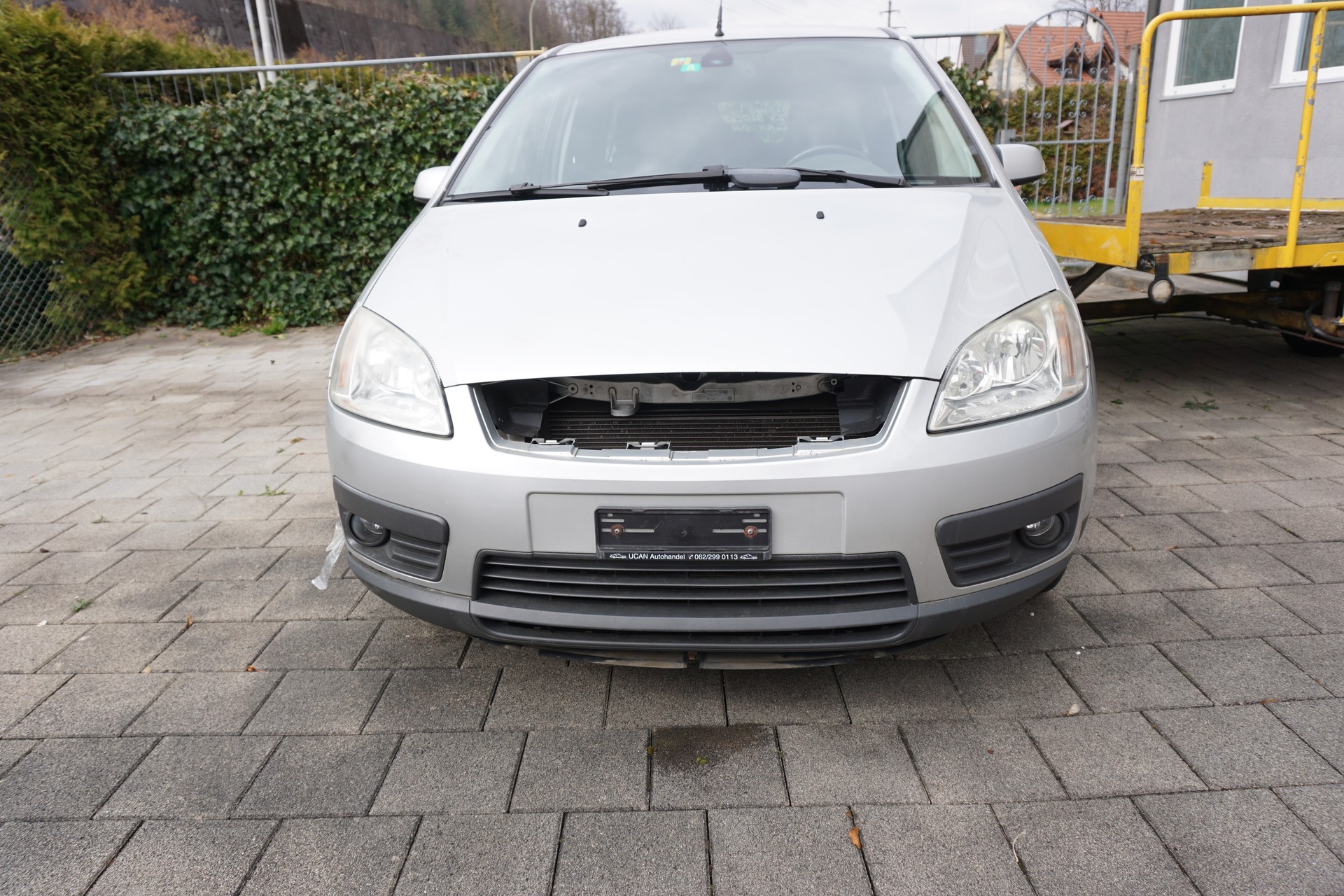FORD Focus C-Max 2.0 Ghia-image-1