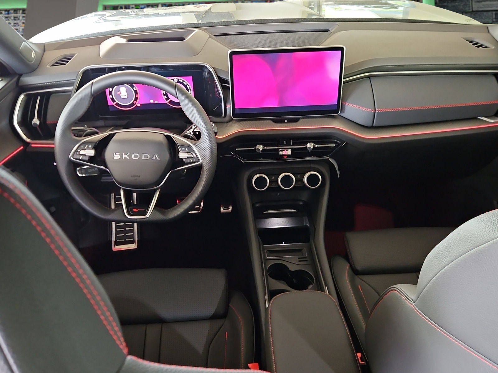 SKODA Kodiaq 2.0 TSI RS 4x4-image-7