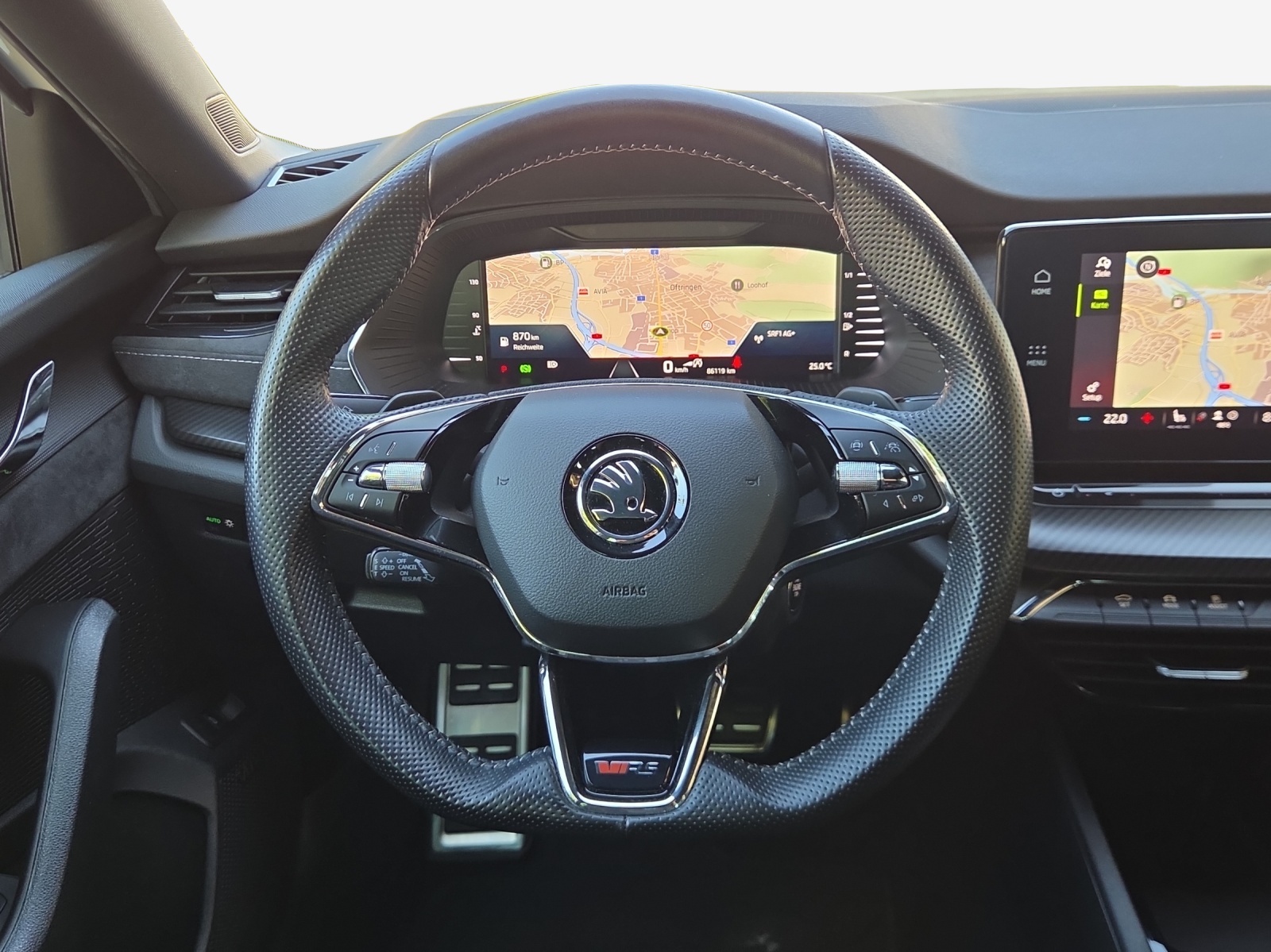 SKODA Octavia Combi 2.0 TDI DSG RS 4x4-image-9