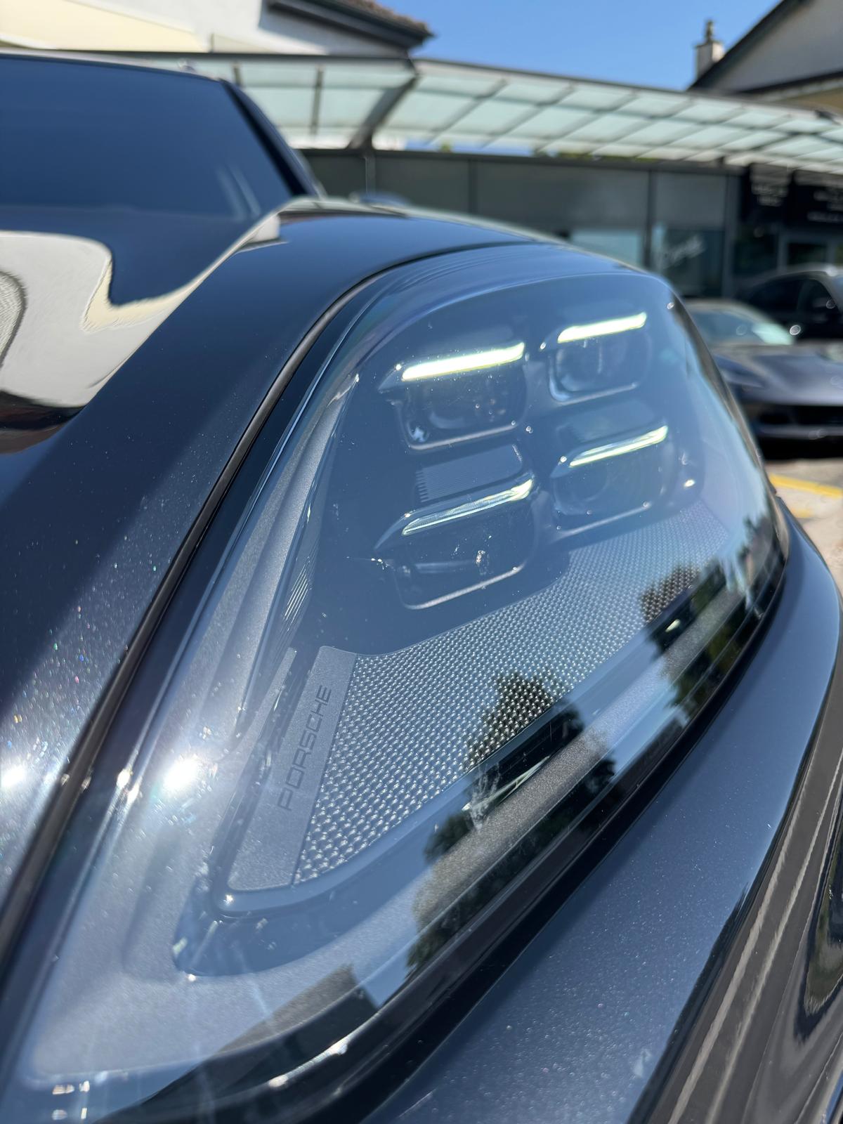 PORSCHE Cayenne Turbo E-Hybrid Tiptronic-image-4