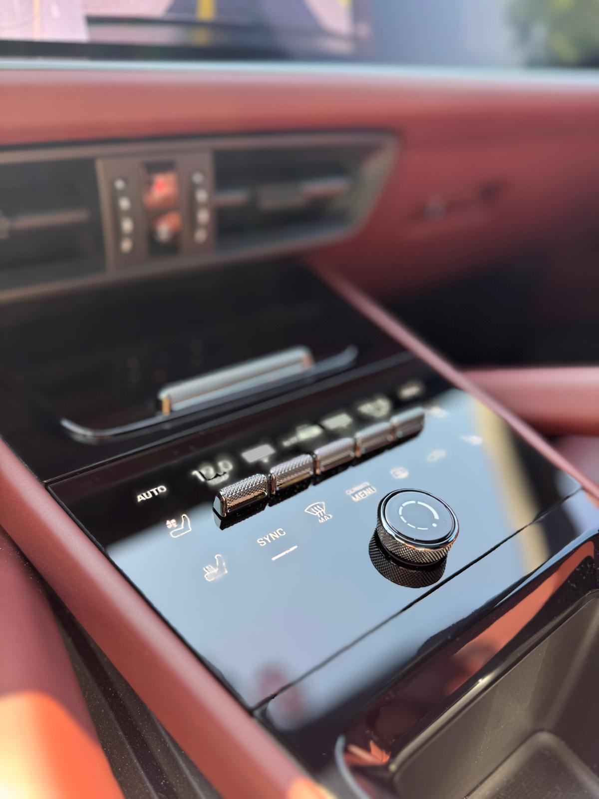 PORSCHE Cayenne Turbo E-Hybrid Tiptronic-image-30