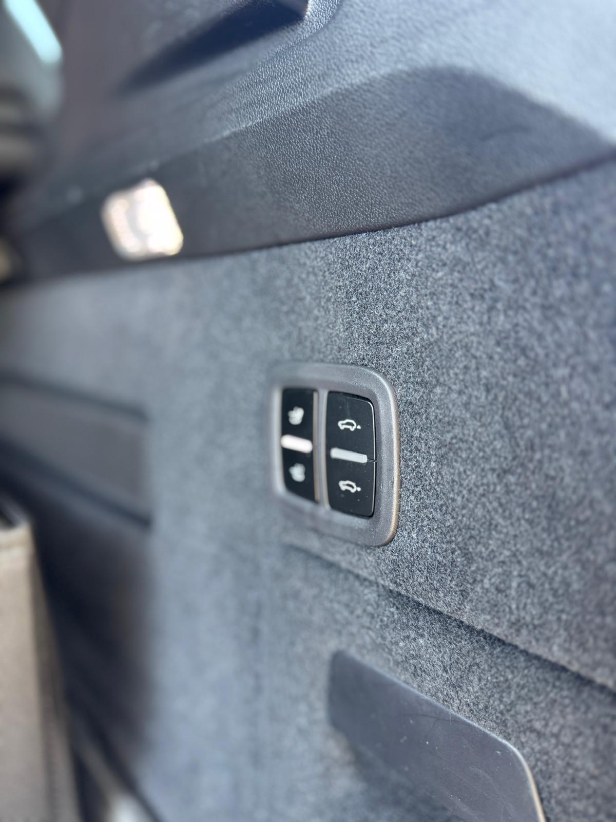 PORSCHE Cayenne Turbo E-Hybrid Tiptronic-image-21