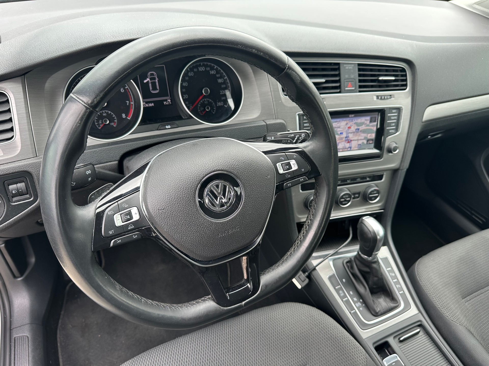 VW Golf 1.4 TSI Comfortline DSG-image-14