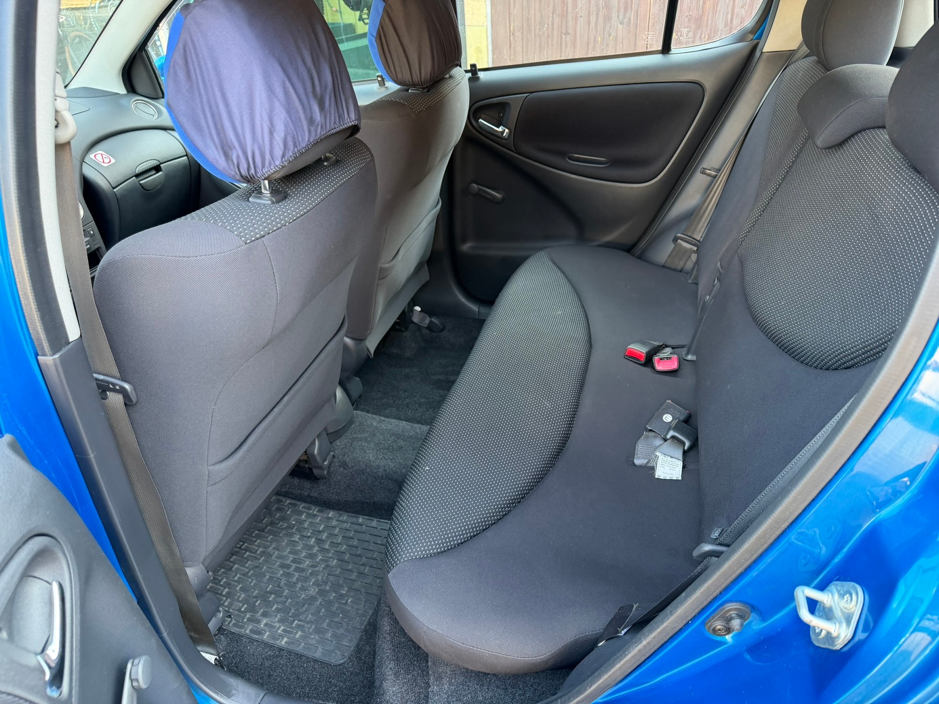 TOYOTA Yaris 1.5 TS-image-8