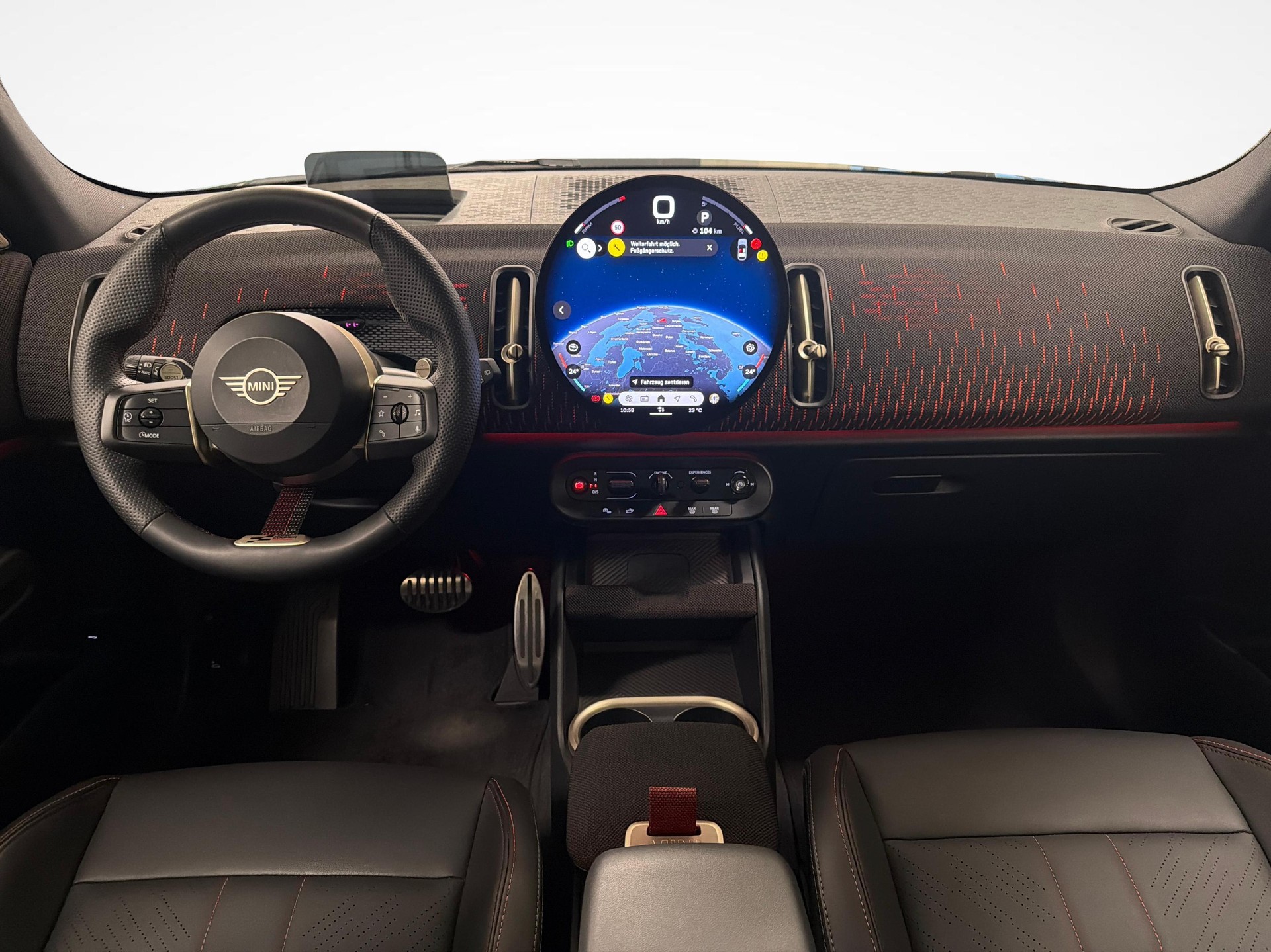 MINI Countryman U25 2.0i John Cooper Works ALL4-image-12