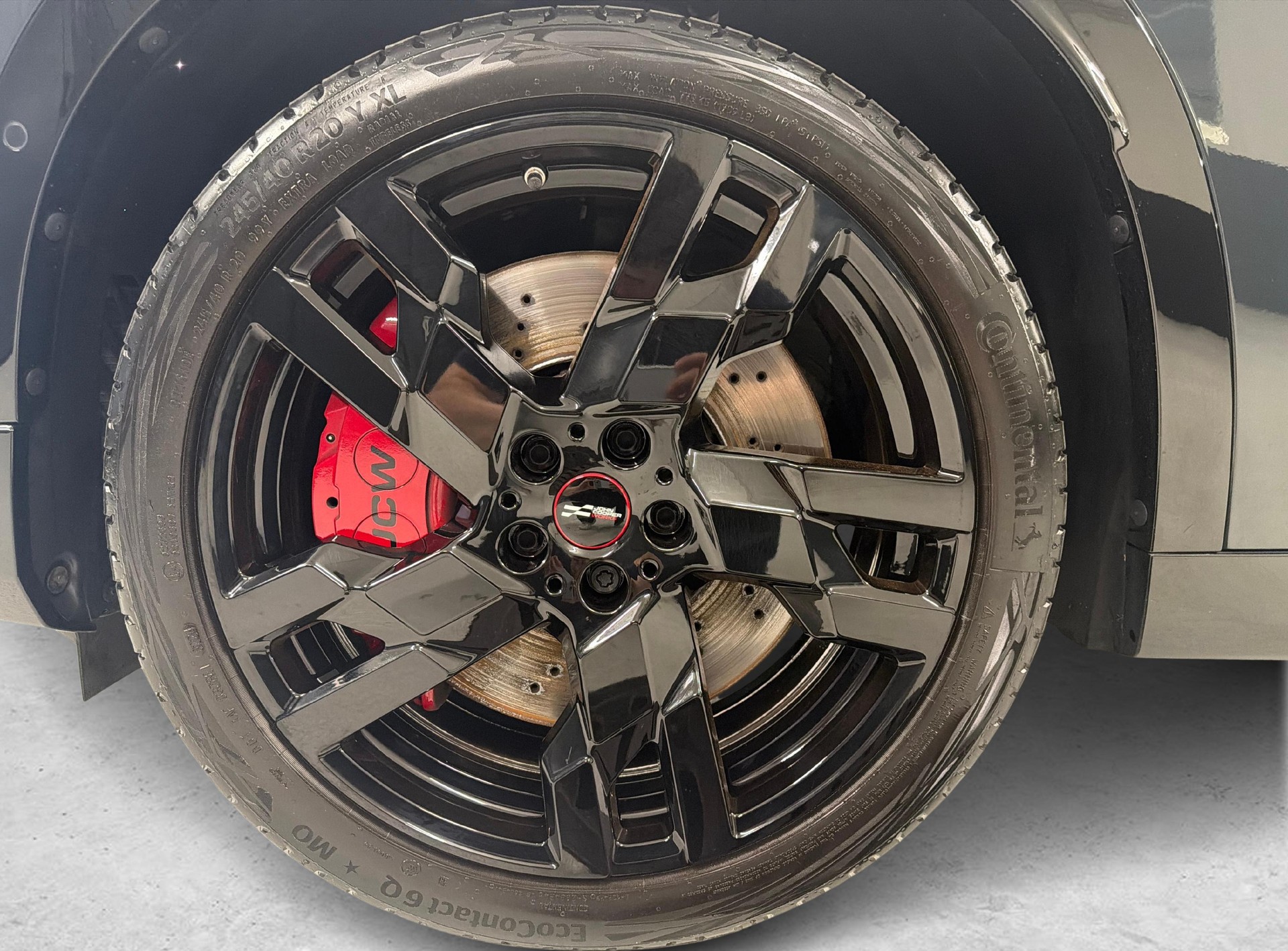 MINI Countryman U25 2.0i John Cooper Works ALL4-image-9