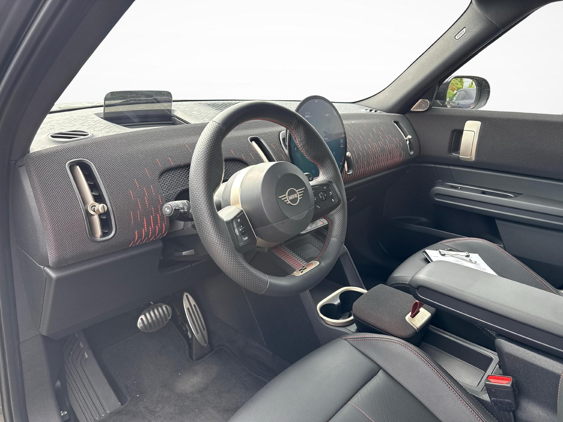 MINI Countryman U25 2.0i John Cooper Works ALL4-image-10