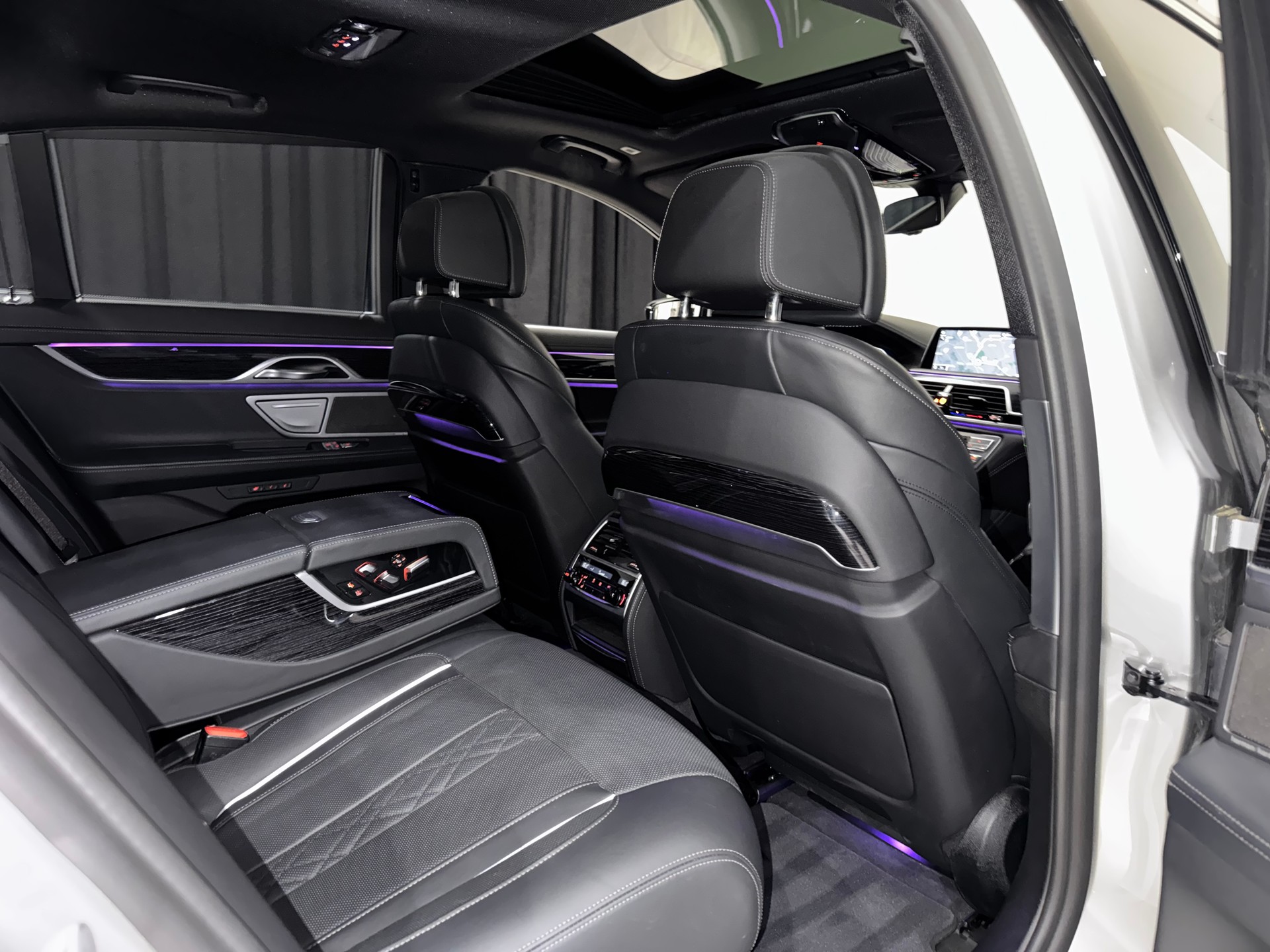 BMW 730d xDrive 48V M Sport Steptronic | CH | 1.Hand |-image-15
