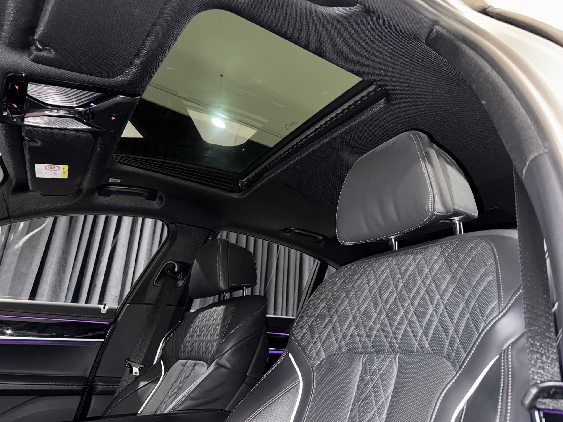 BMW 730d xDrive 48V M Sport Steptronic | CH | 1.Hand |-image-16