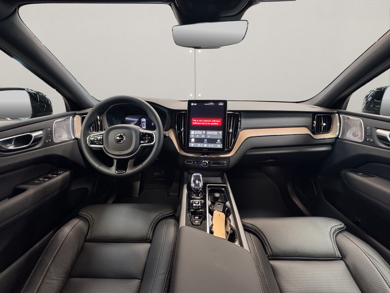 VOLVO XC60 2.0 T8 TE Ultra Dark eAWD-image-8