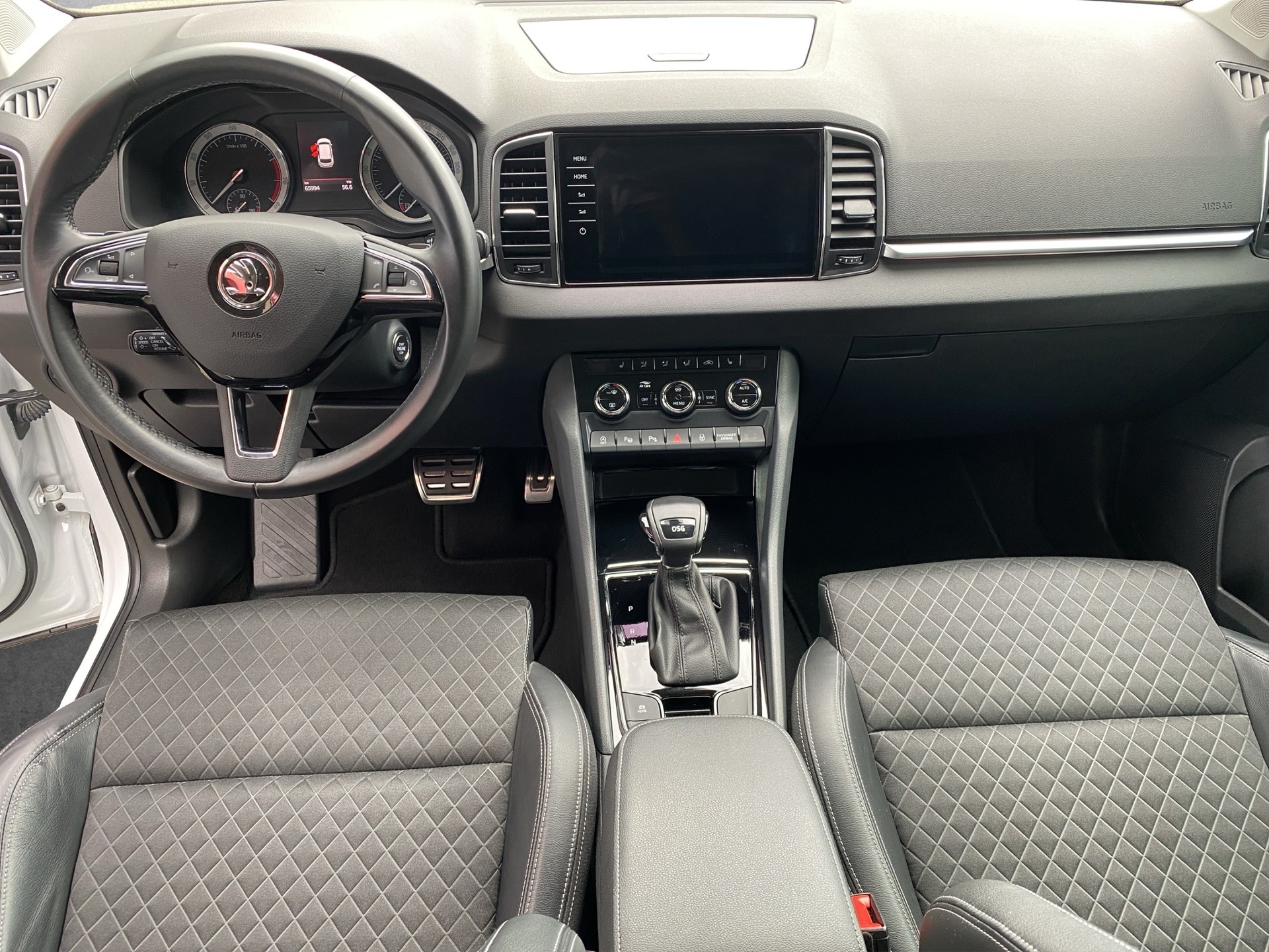 SKODA Karoq 1.5 TSI ACT Ambition DSG-image-8
