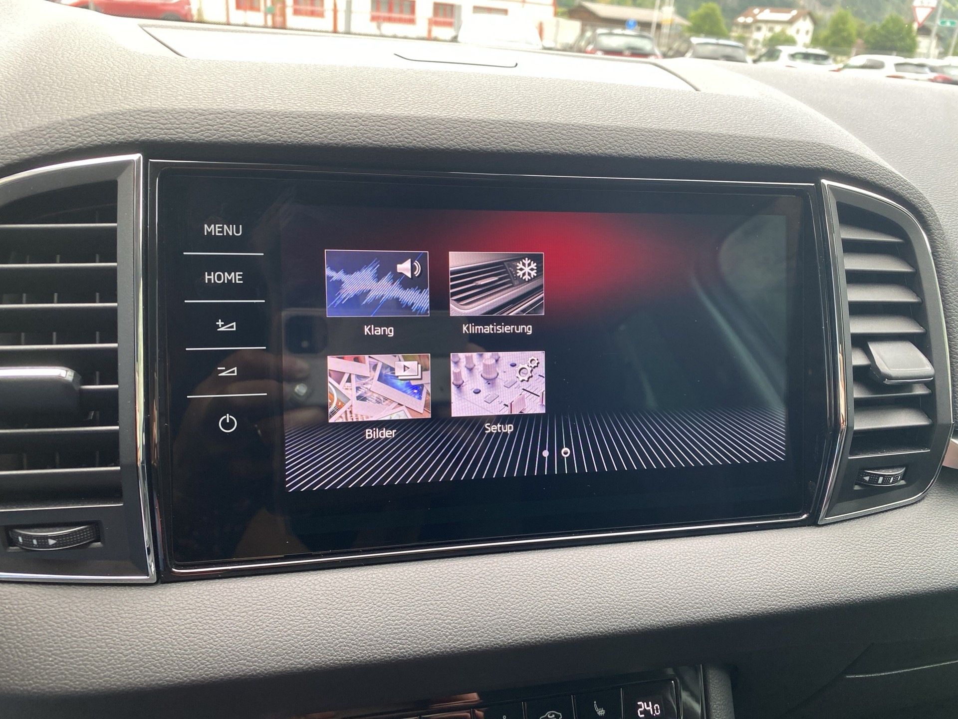 SKODA Karoq 1.5 TSI ACT Ambition DSG-image-16