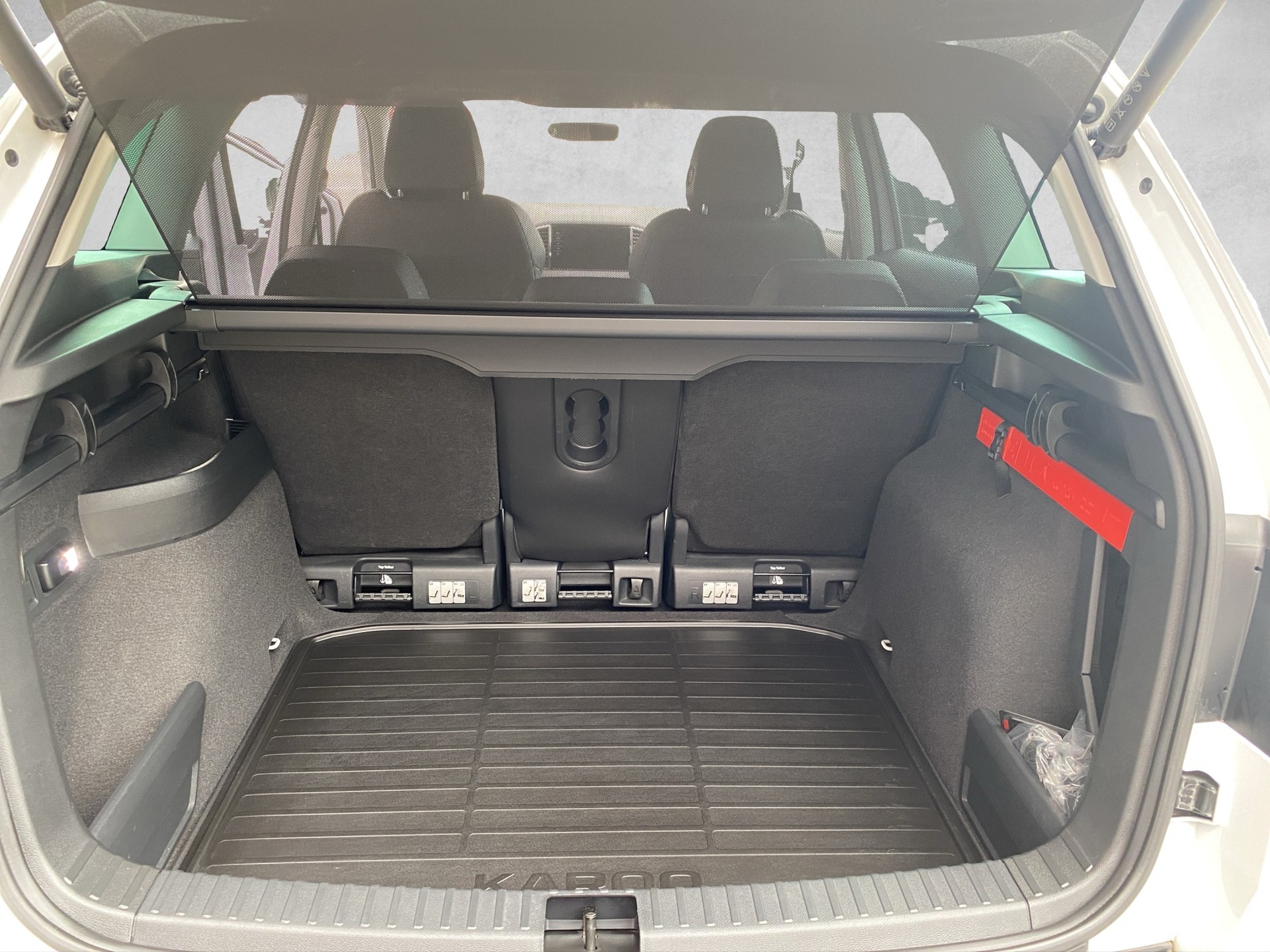 SKODA Karoq 1.5 TSI ACT Ambition DSG-image-20