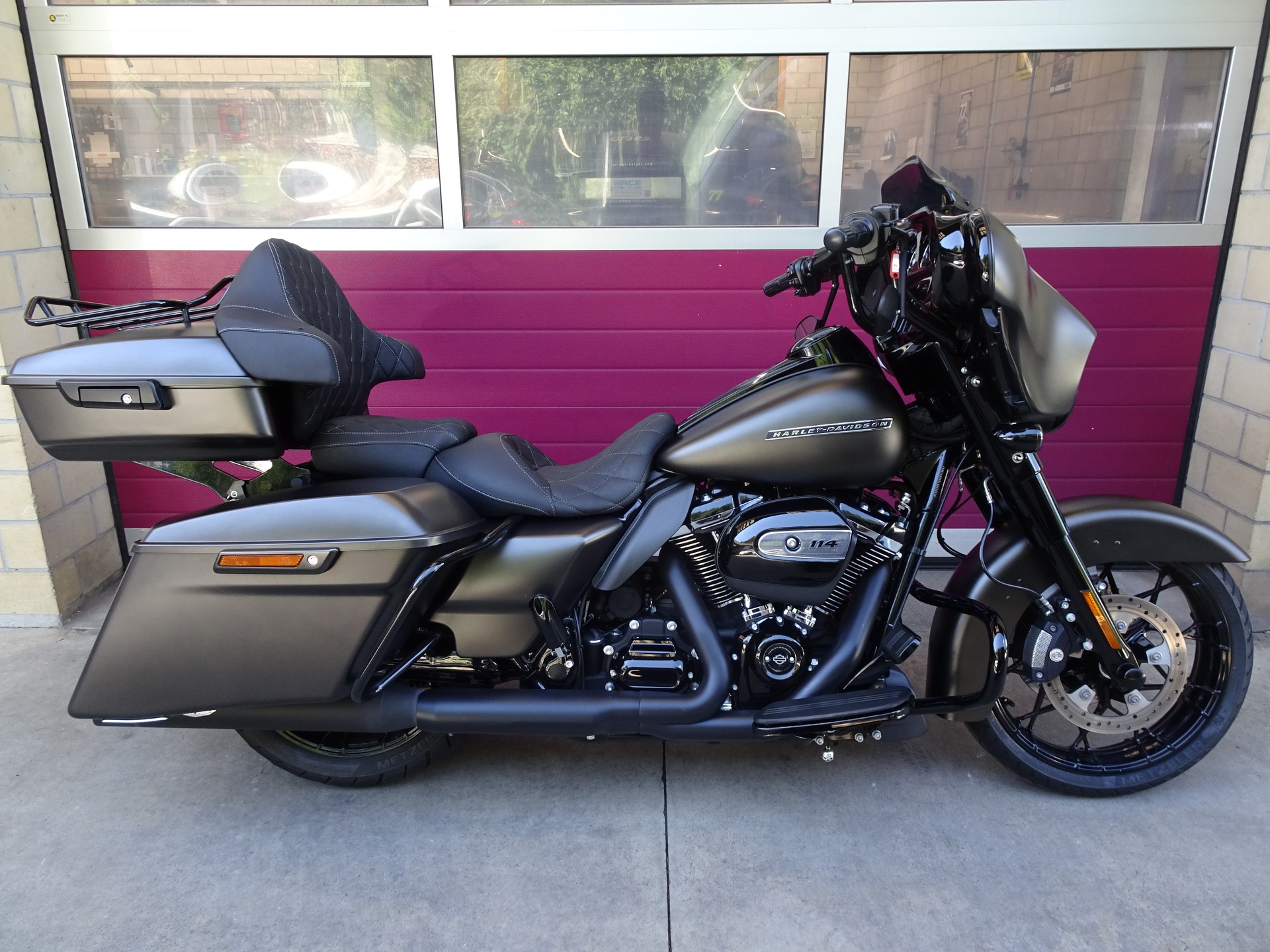 HARLEY-DAVIDSON FLHXS 114 Street Glide Special ABS