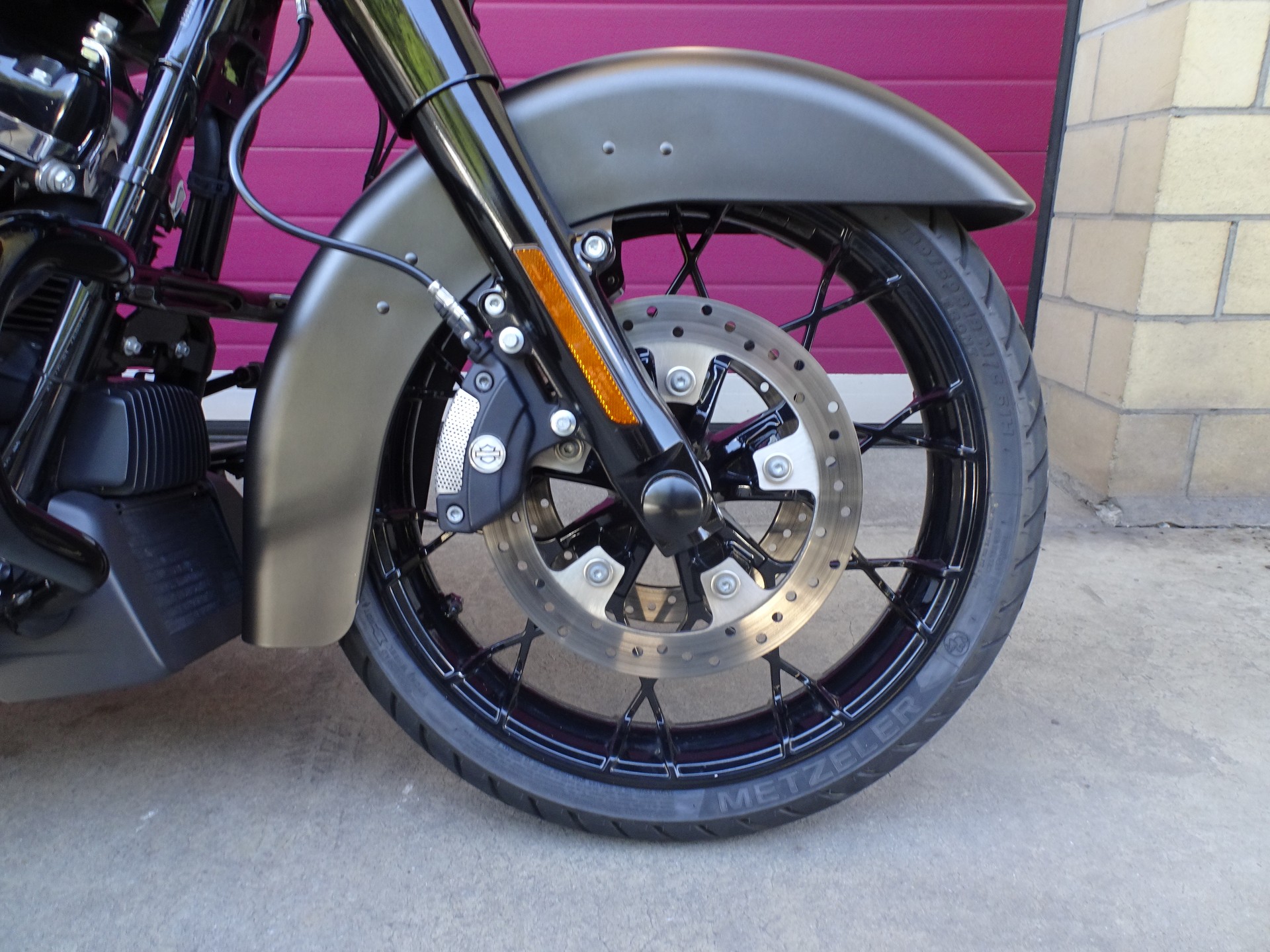 HARLEY-DAVIDSON FLHXS 114 Street Glide Special ABS-showroom-element-1