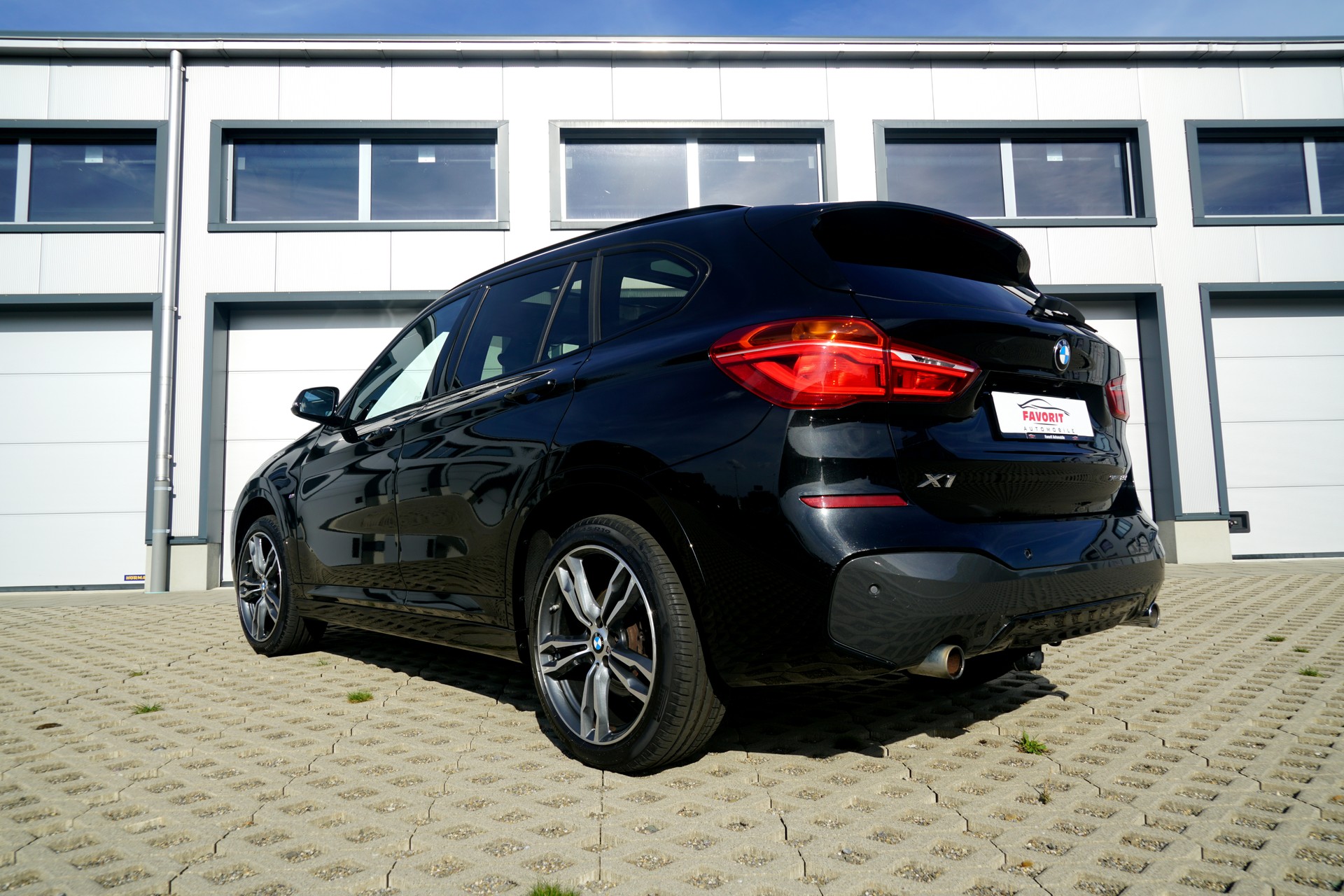 BMW X1 xDrive 25i M Sport Steptronic (CH)-image-2