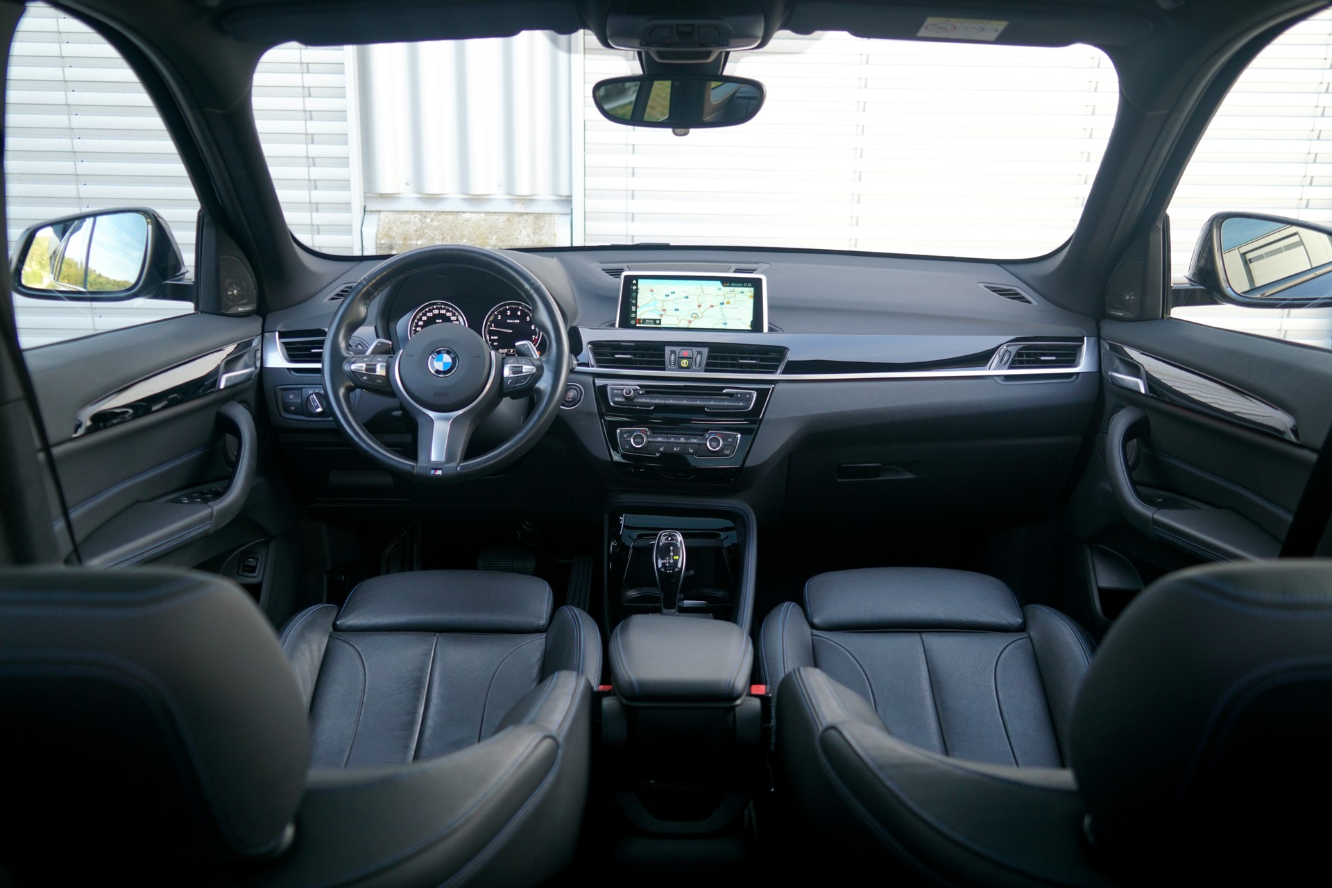 BMW X1 xDrive 25i M Sport Steptronic (CH)-image-10