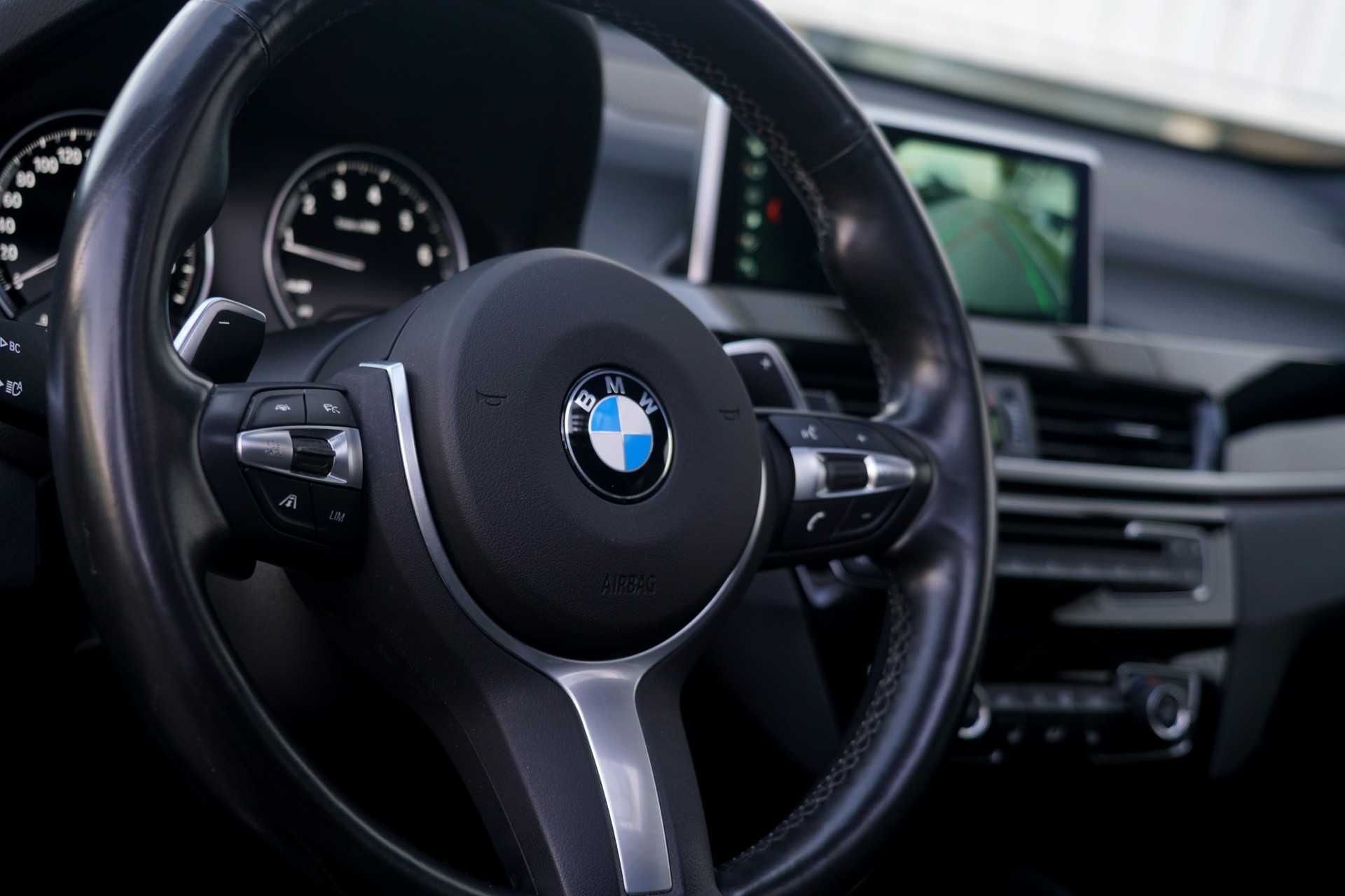 BMW X1 xDrive 25i M Sport Steptronic (CH)-image-7