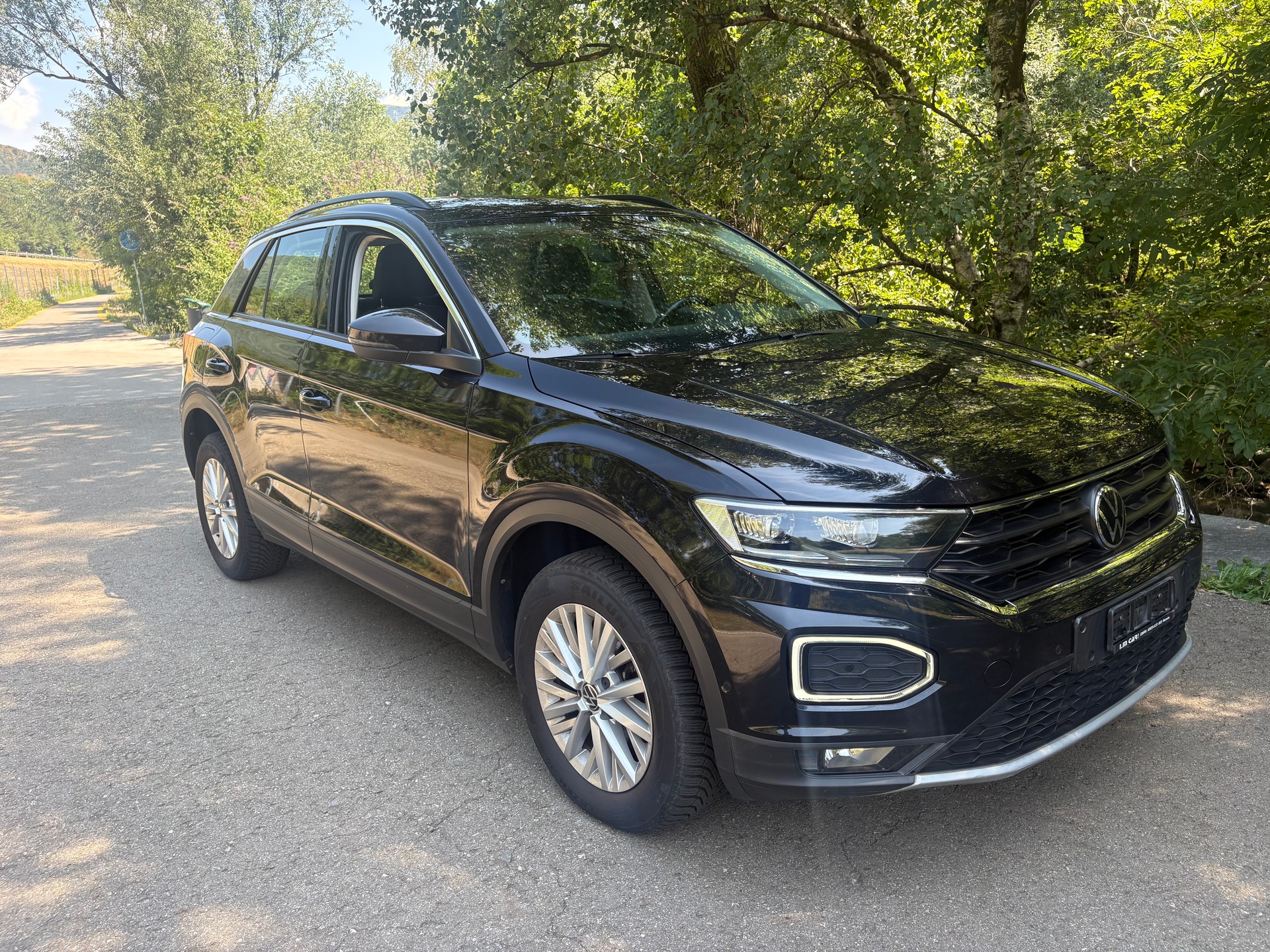 VW T-Roc 1.5 TSI EVO Advance-image-0