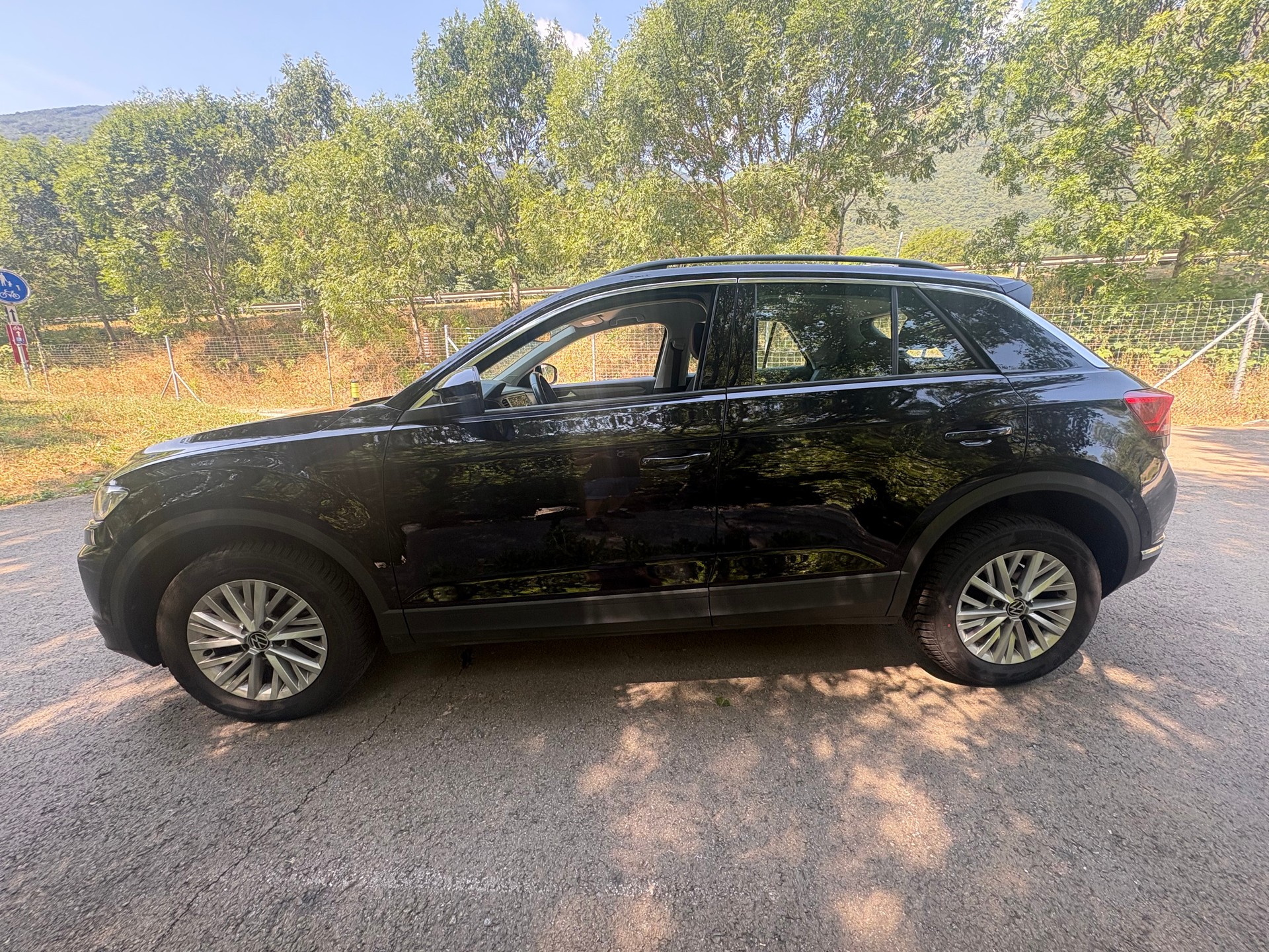 VW T-Roc 1.5 TSI EVO Advance-image-7