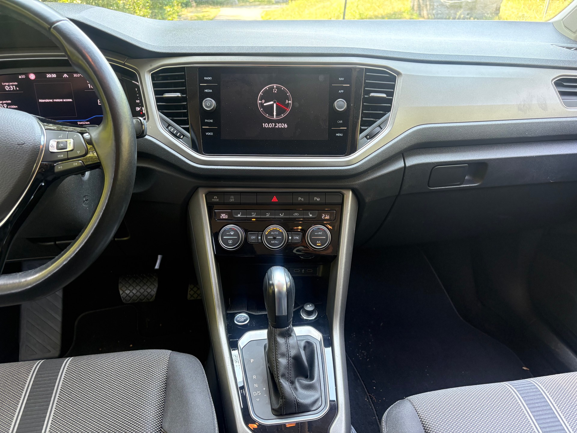 VW T-Roc 1.5 TSI EVO Advance-image-9