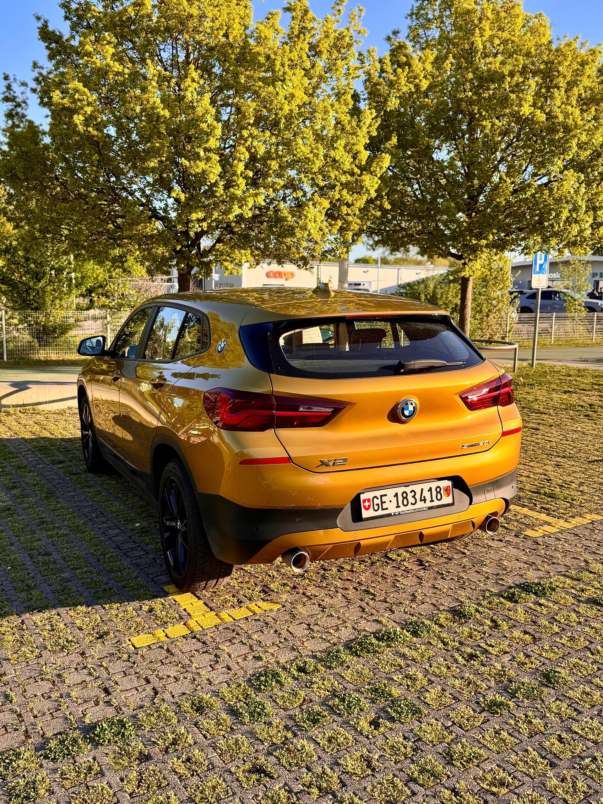 BMW 20i sDrive-image-0