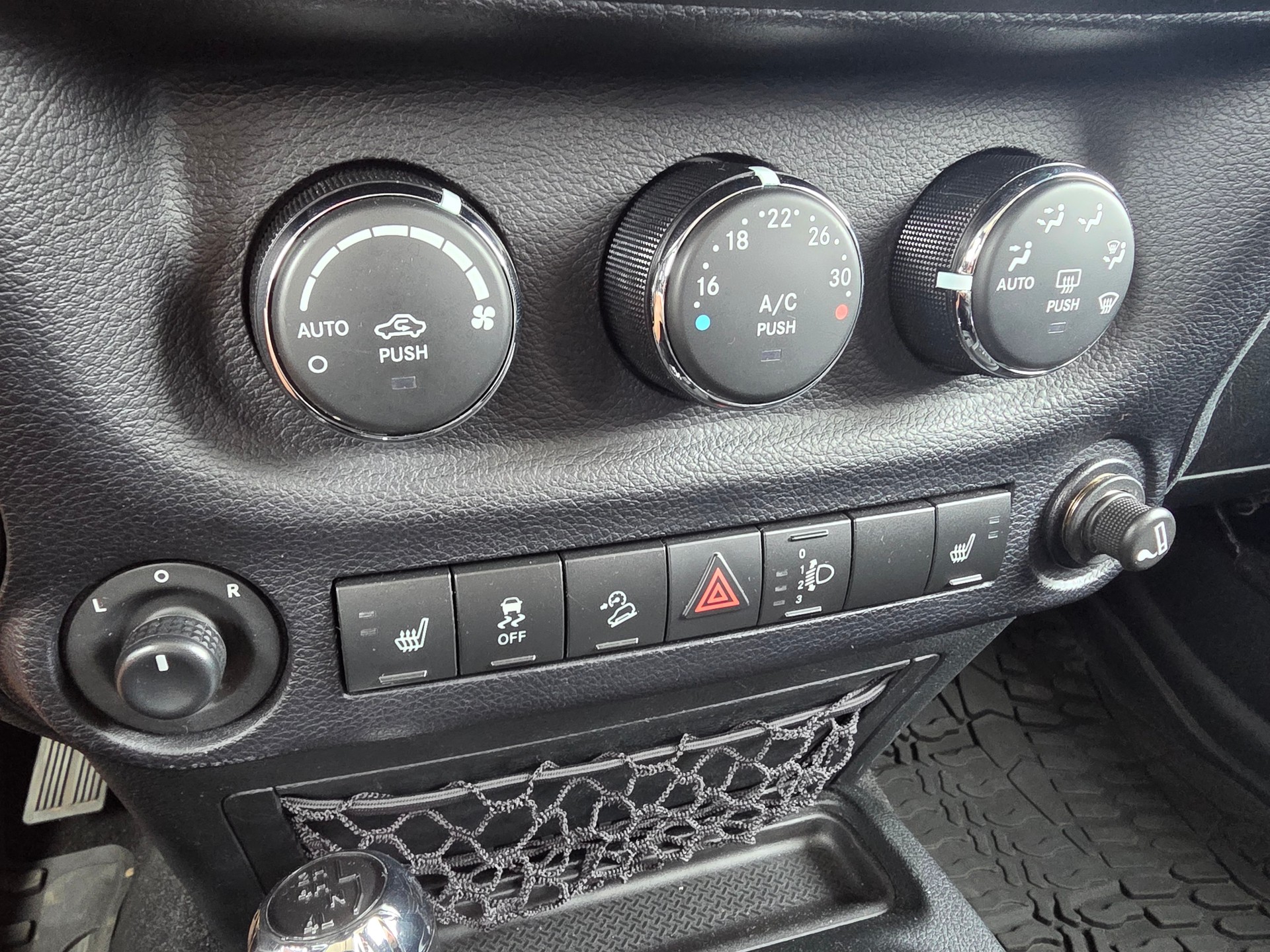 JEEP Wrangler 2.8 CRD Black Edition II ☆☆☆ MFK: 12.11.2025 ☆☆☆-image-13