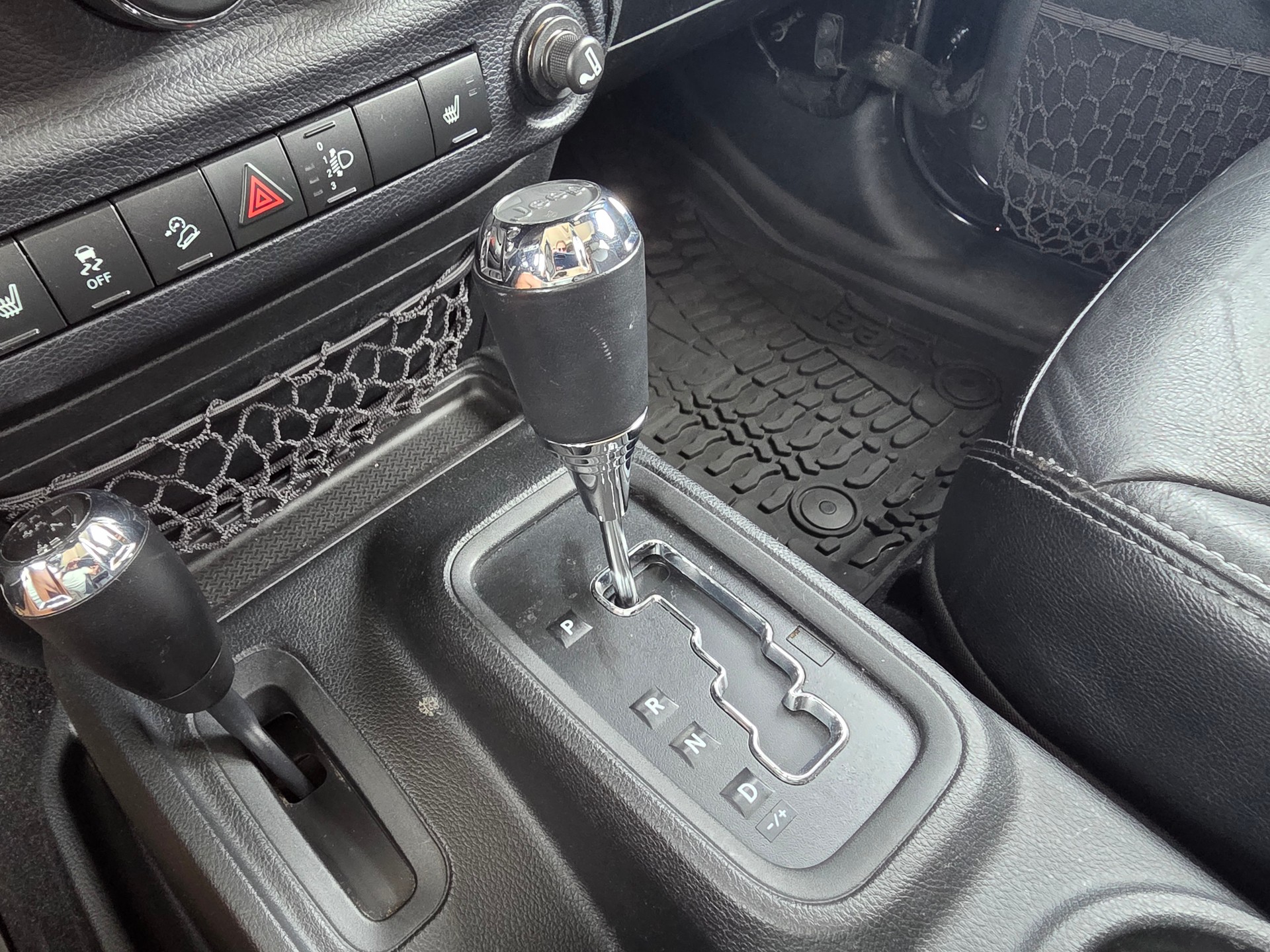 JEEP Wrangler 2.8 CRD Black Edition II ☆☆☆ MFK: 12.11.2025 ☆☆☆-image-11