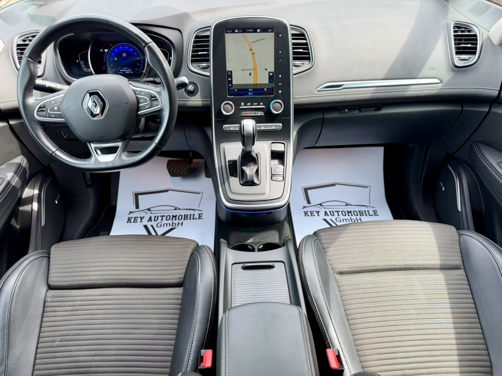 RENAULT Grand Scénic 1.3 16V Turbo Intens EDC-image-7