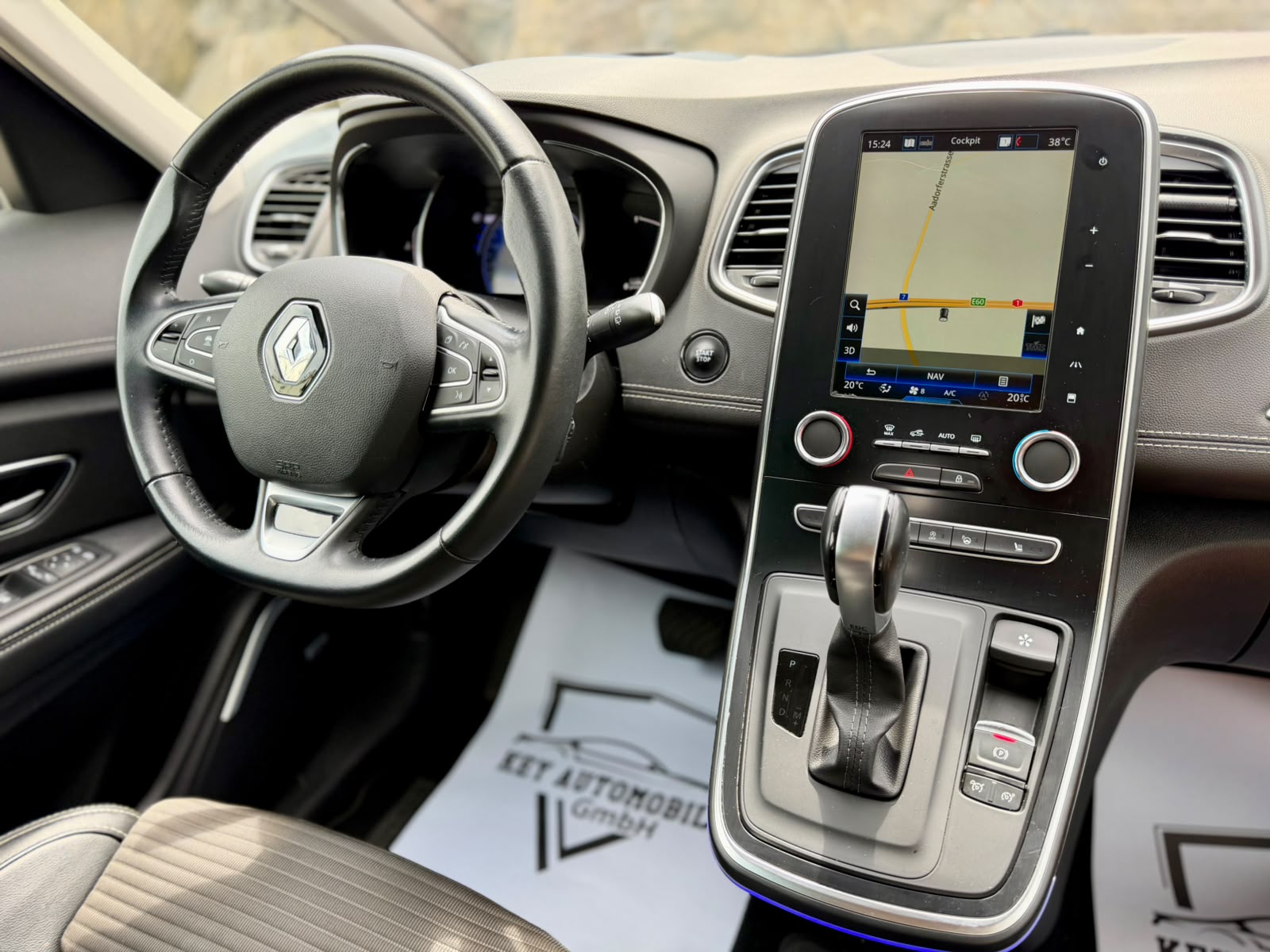 RENAULT Grand Scénic 1.3 16V Turbo Intens EDC-image-8