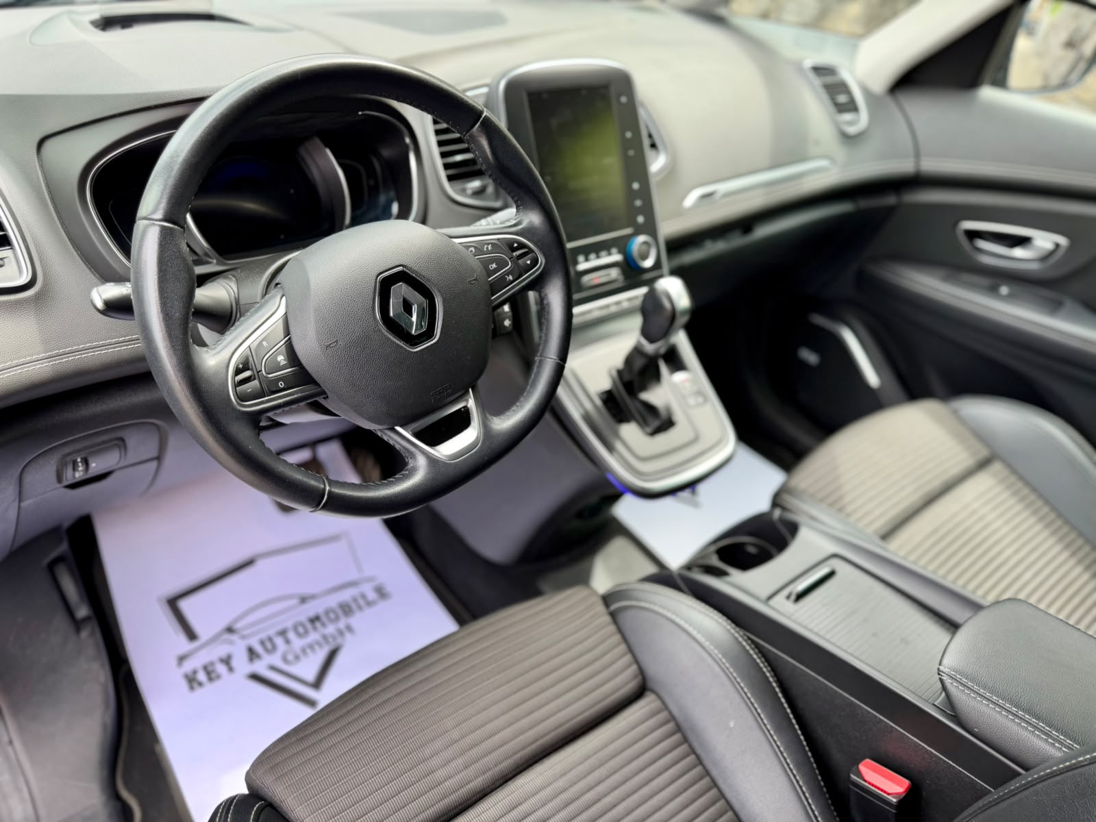 RENAULT Grand Scénic 1.3 16V Turbo Intens EDC-image-6