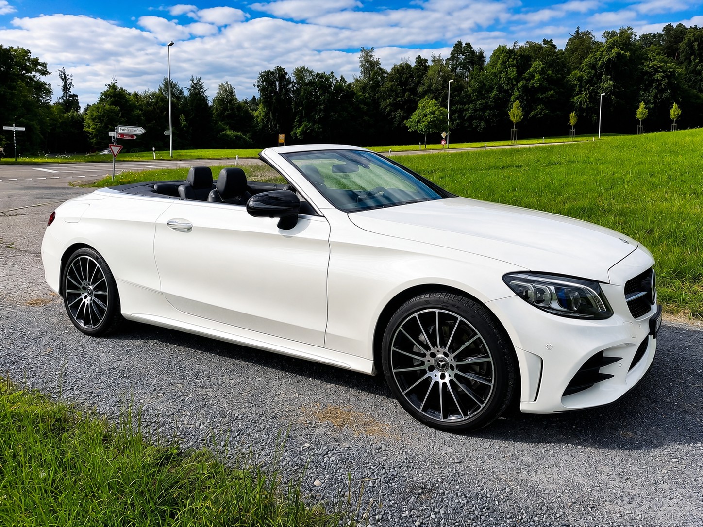 MERCEDES-BENZ C 200 AMG Line 4matic-image-0