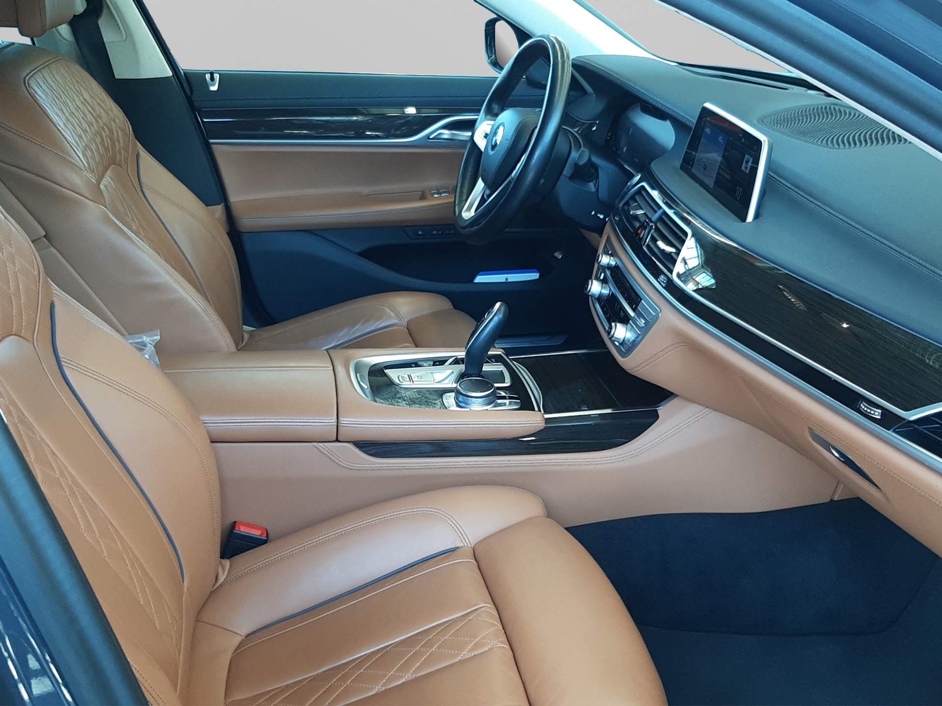 BMW 730Ld xDrive-image-15
