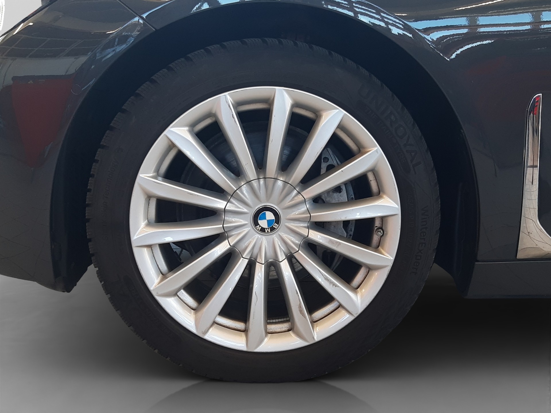 BMW 730Ld xDrive-image-14