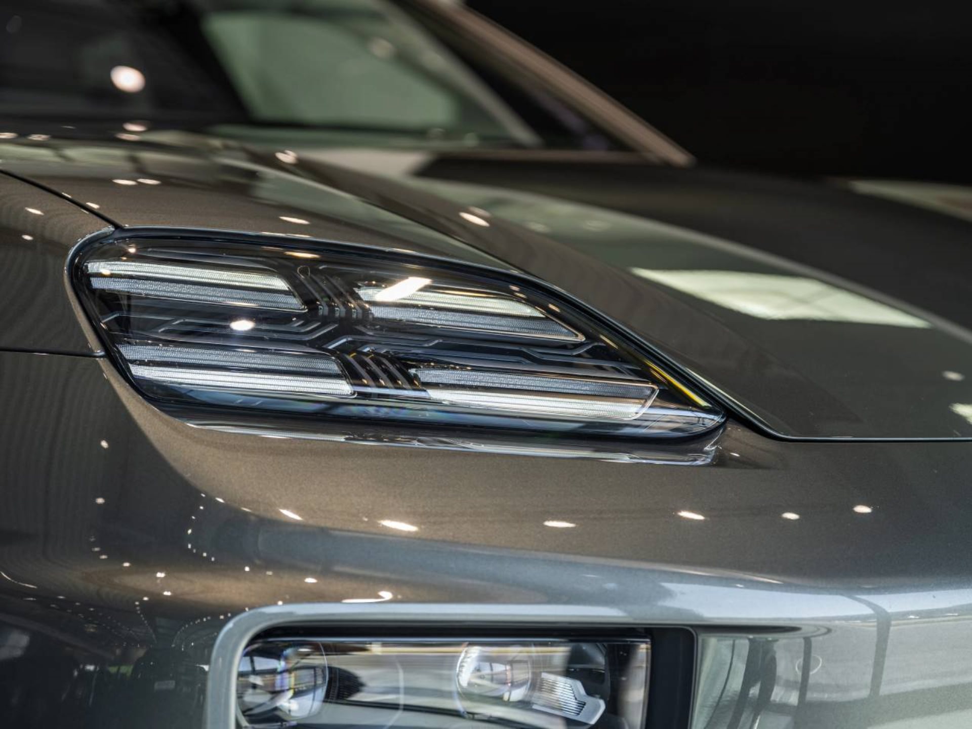 PORSCHE Macan 4-image-24