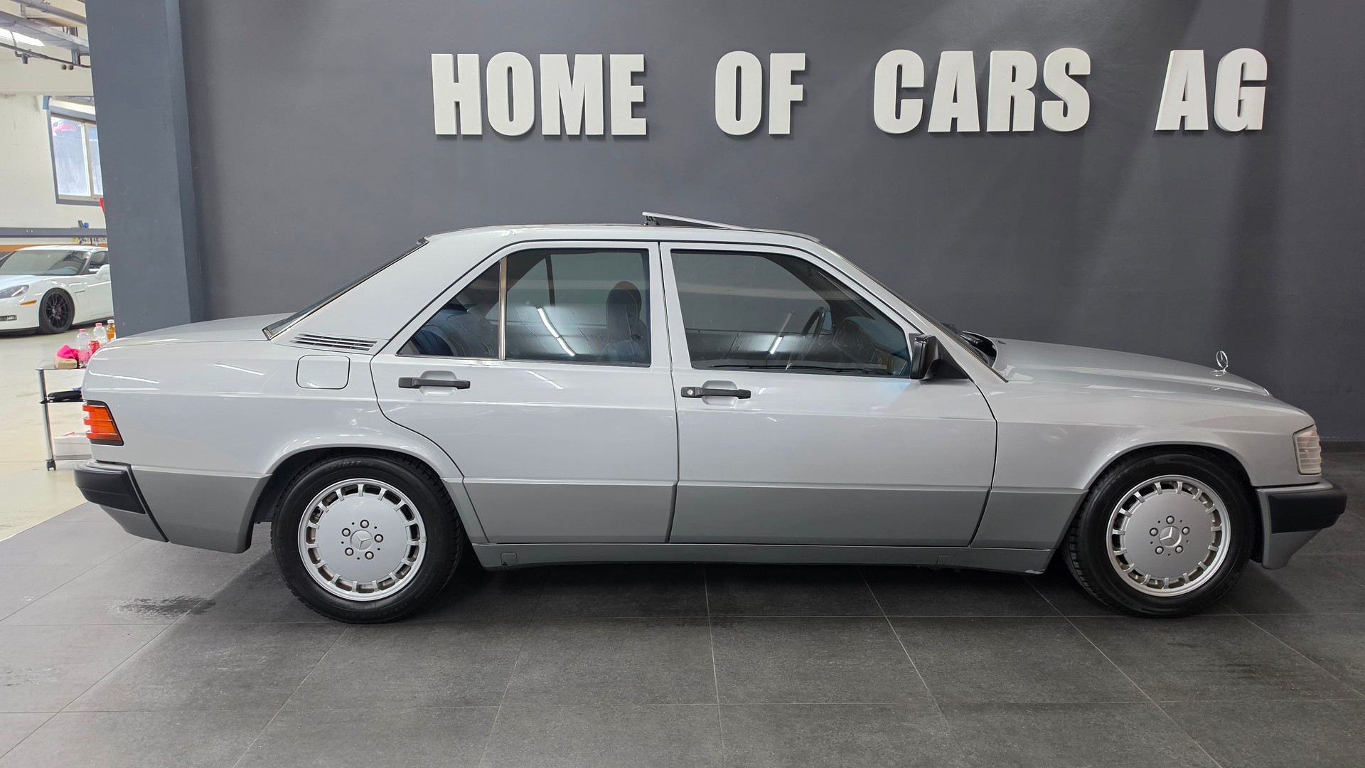 MERCEDES-BENZ 190 E 2.6 Handschalter-image-14