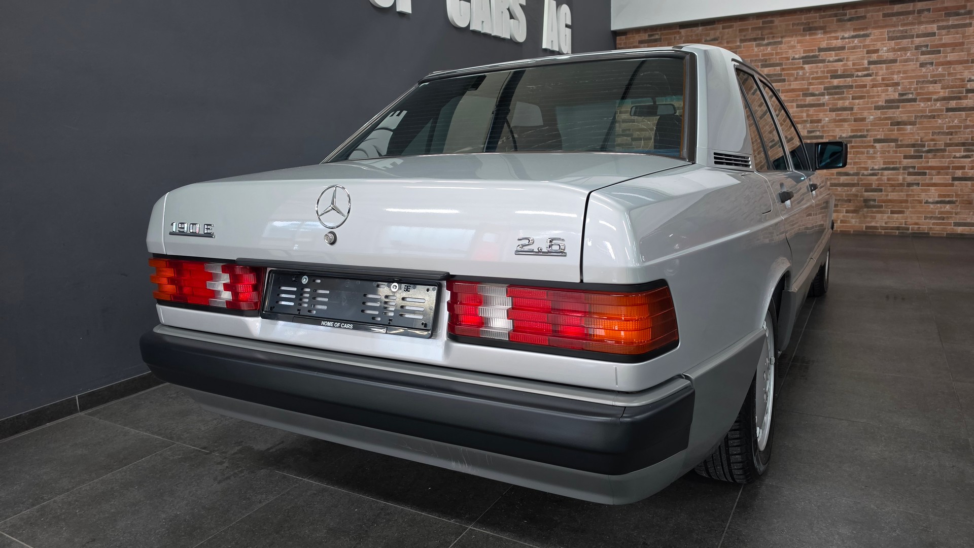 MERCEDES-BENZ 190 E 2.6 Handschalter-image-10