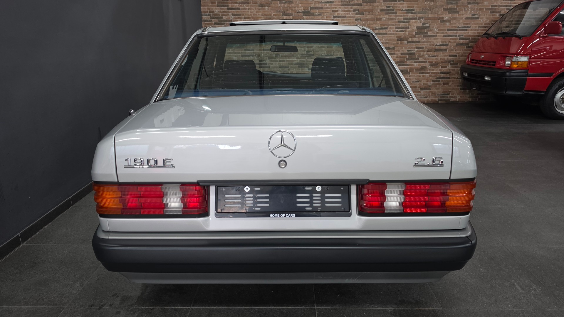 MERCEDES-BENZ 190 E 2.6 Handschalter-image-9