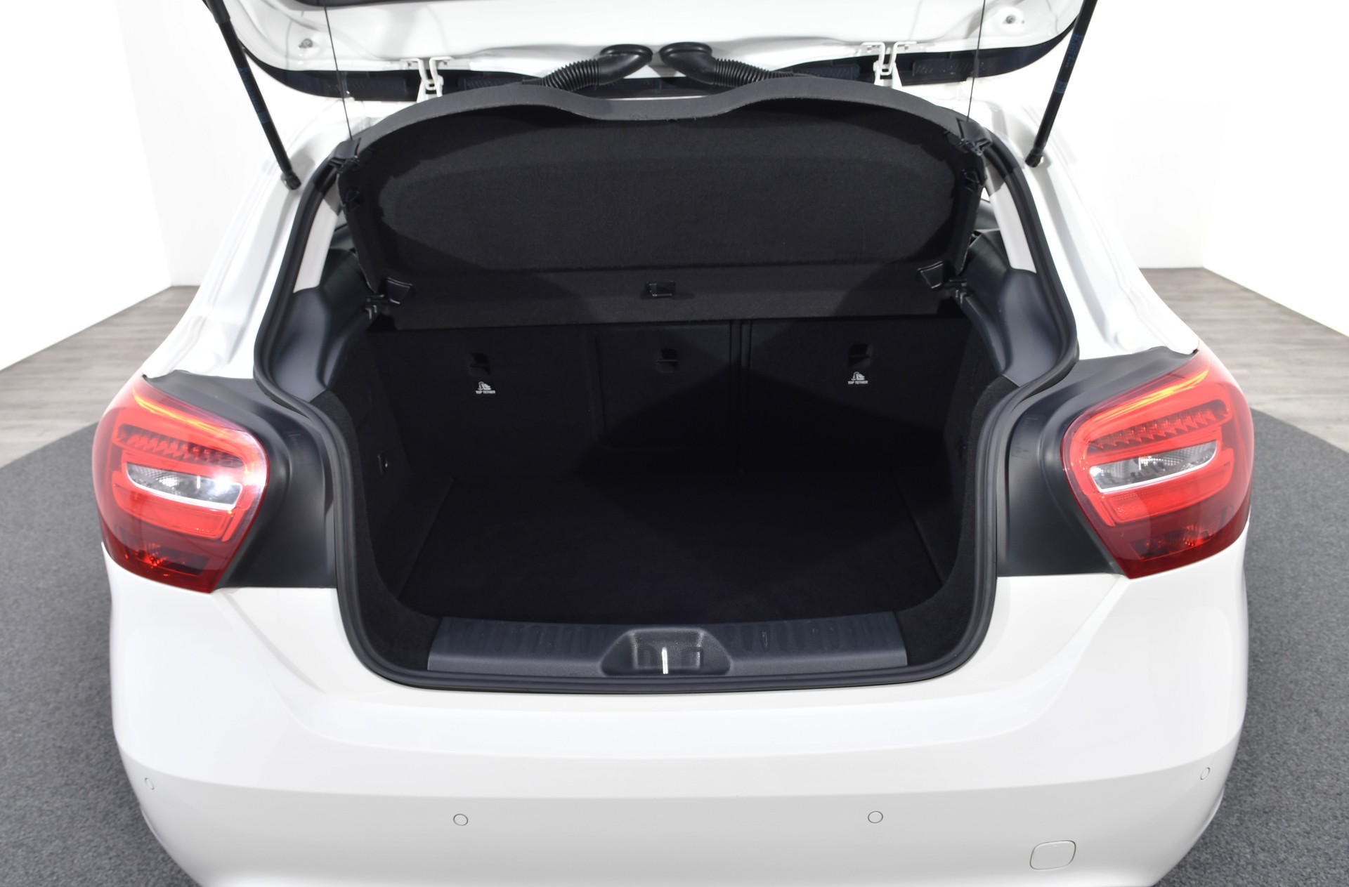 MERCEDES-BENZ A 160-image-17