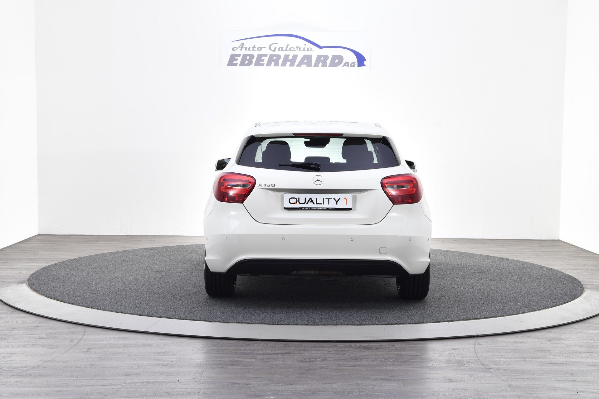 MERCEDES-BENZ A 160-showroom-element-3