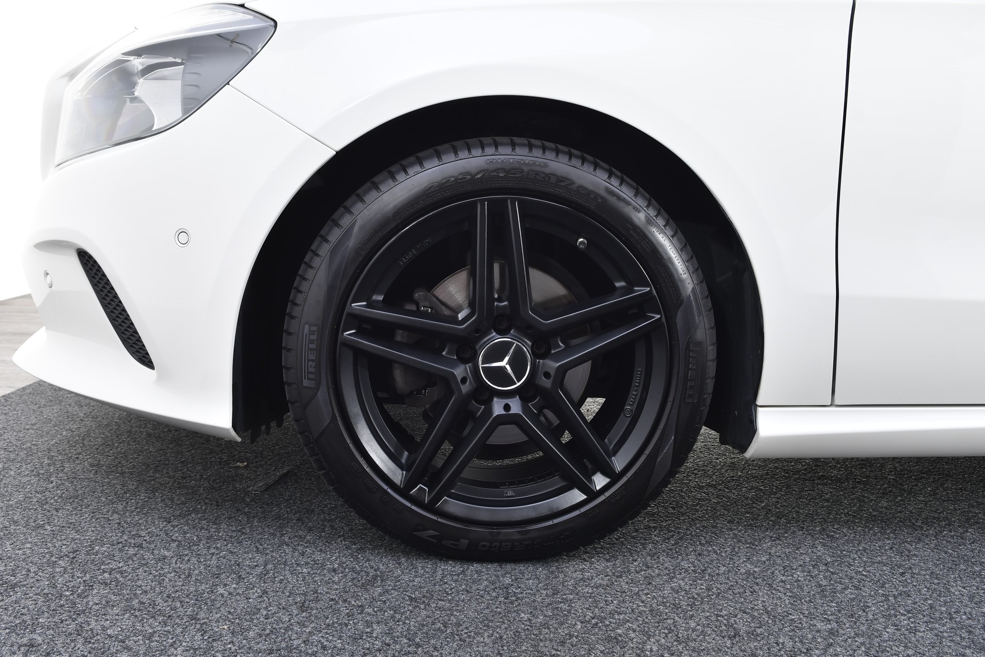 MERCEDES-BENZ A 160-image-18