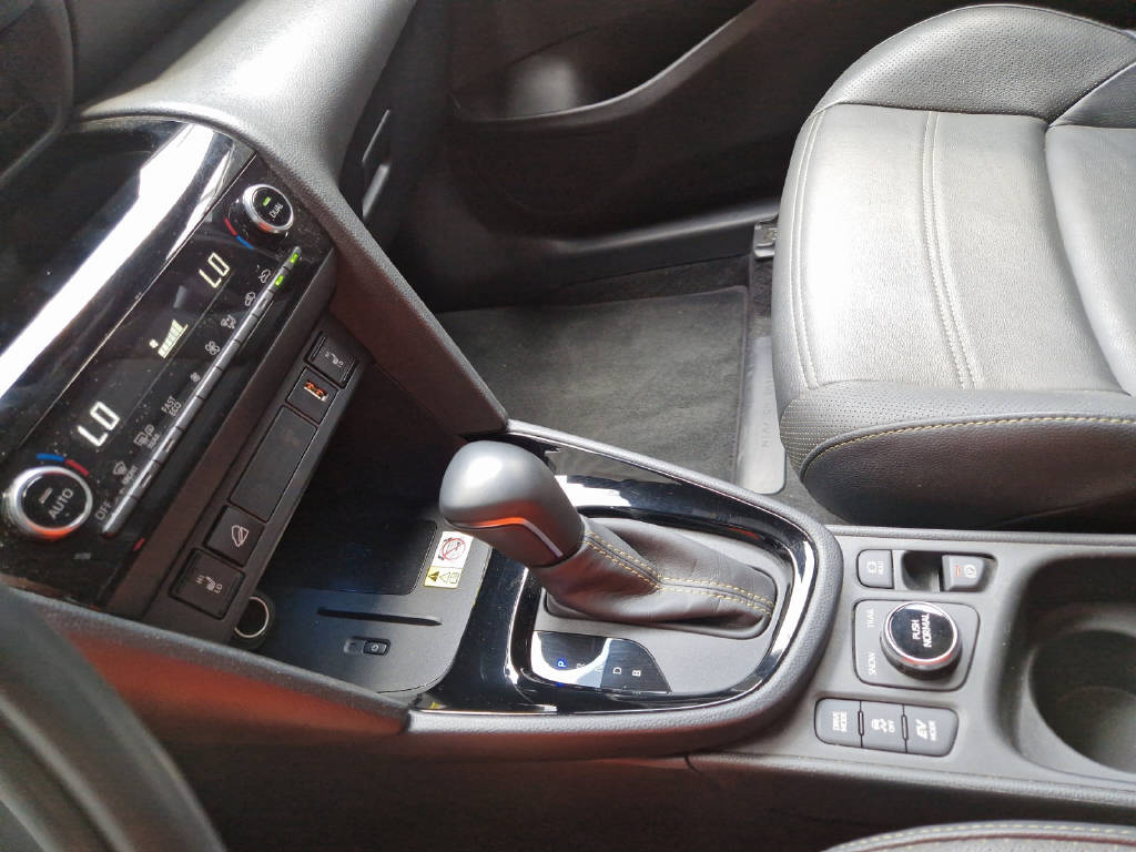 TOYOTA Yaris Cross 1.5 VVT-i HSD Prem 41698/000-image-13
