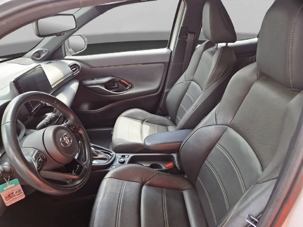 TOYOTA Yaris Cross 1.5 VVT-i HSD Prem 41698/000-image-8