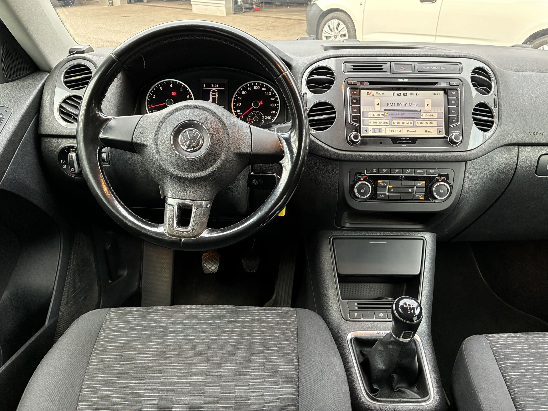 VW Tiguan 1.4 TSI Track&Field 4Motion-image-12