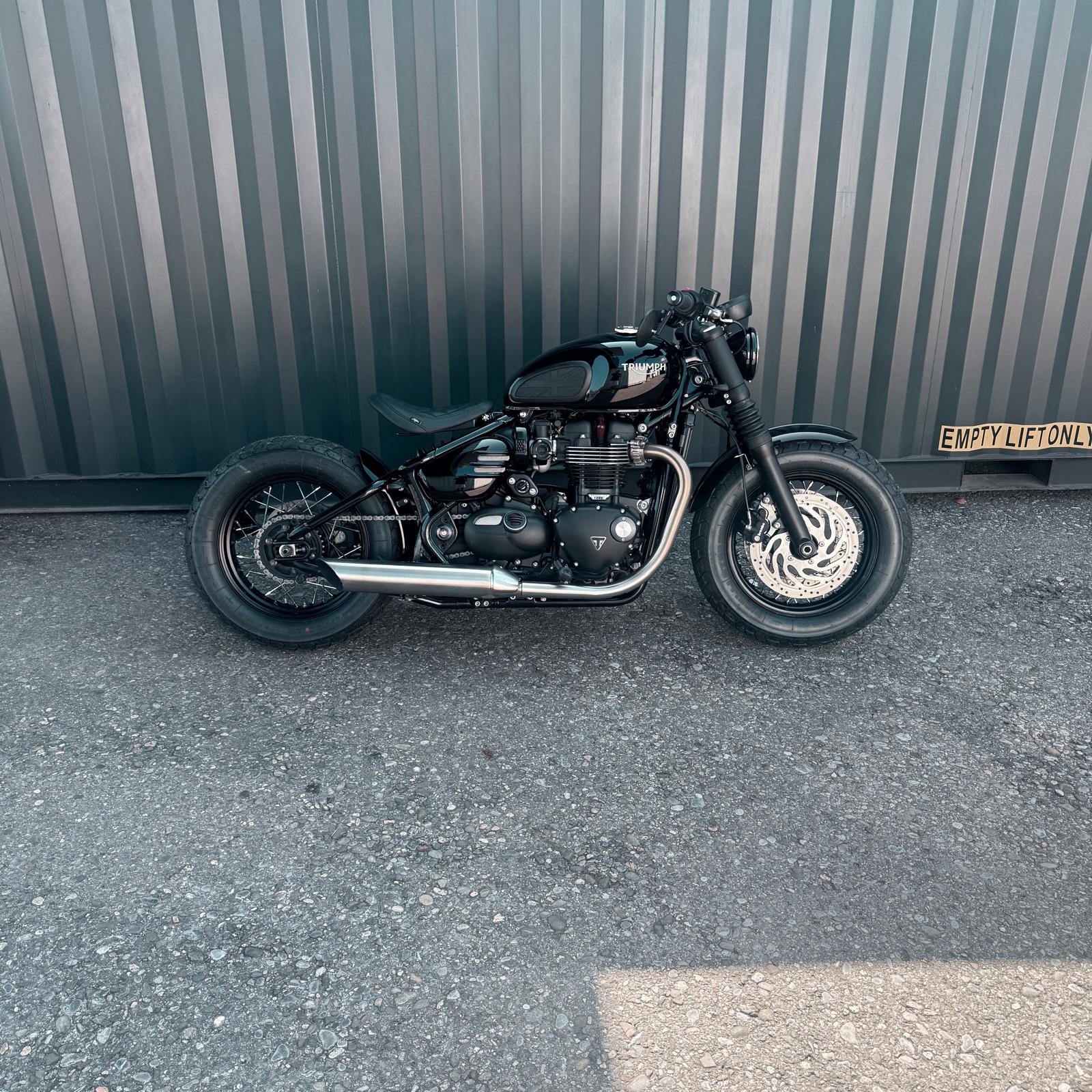 TRIUMPH Bonneville 1200 Bobber-image-8