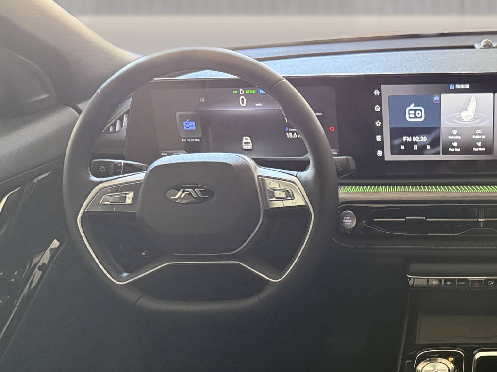 JAC JS6 PHEV-image-10