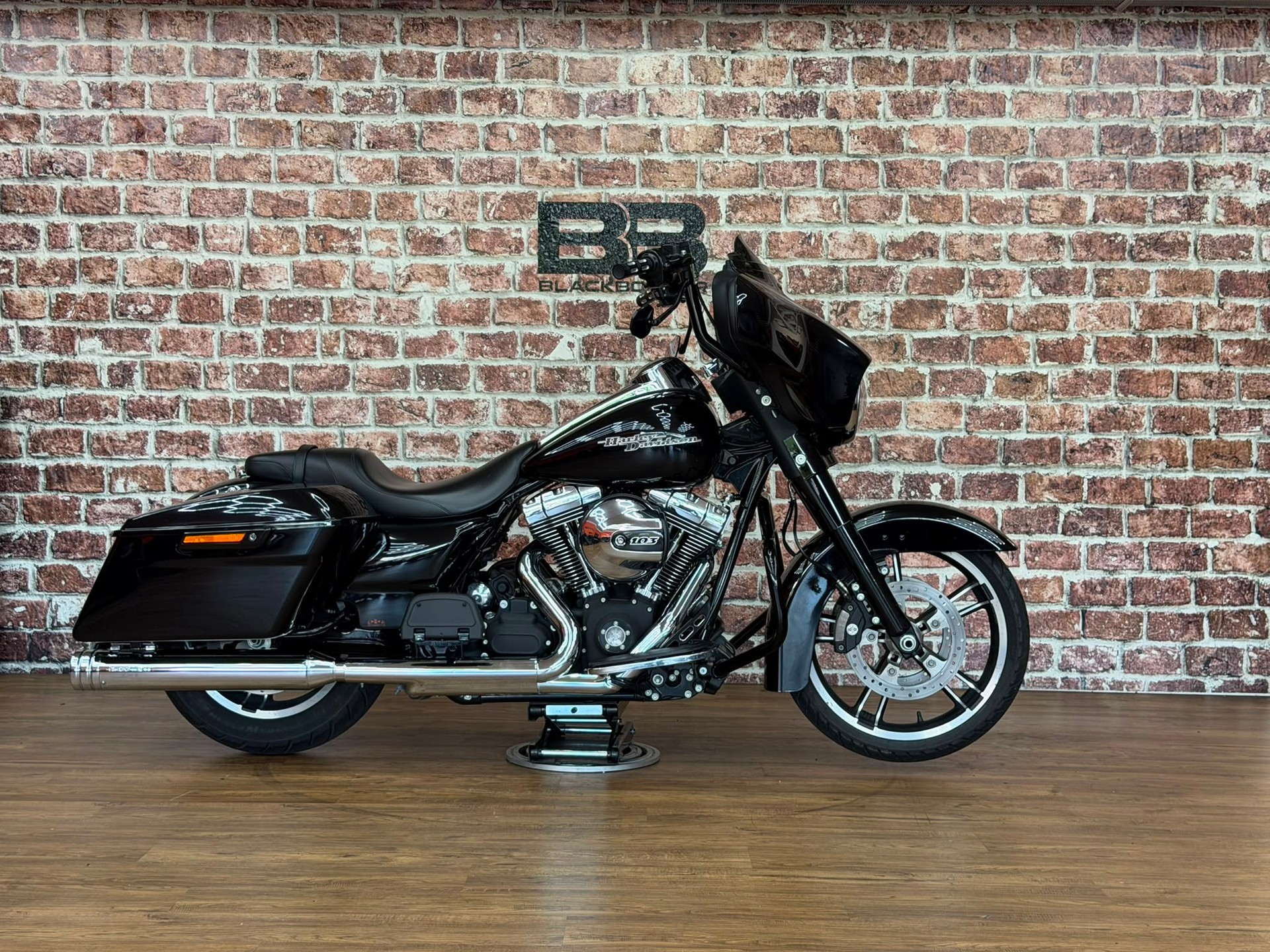 HARLEY-DAVIDSON FLHXS Street Glide Special (35kW) ABS-showroom-element-1