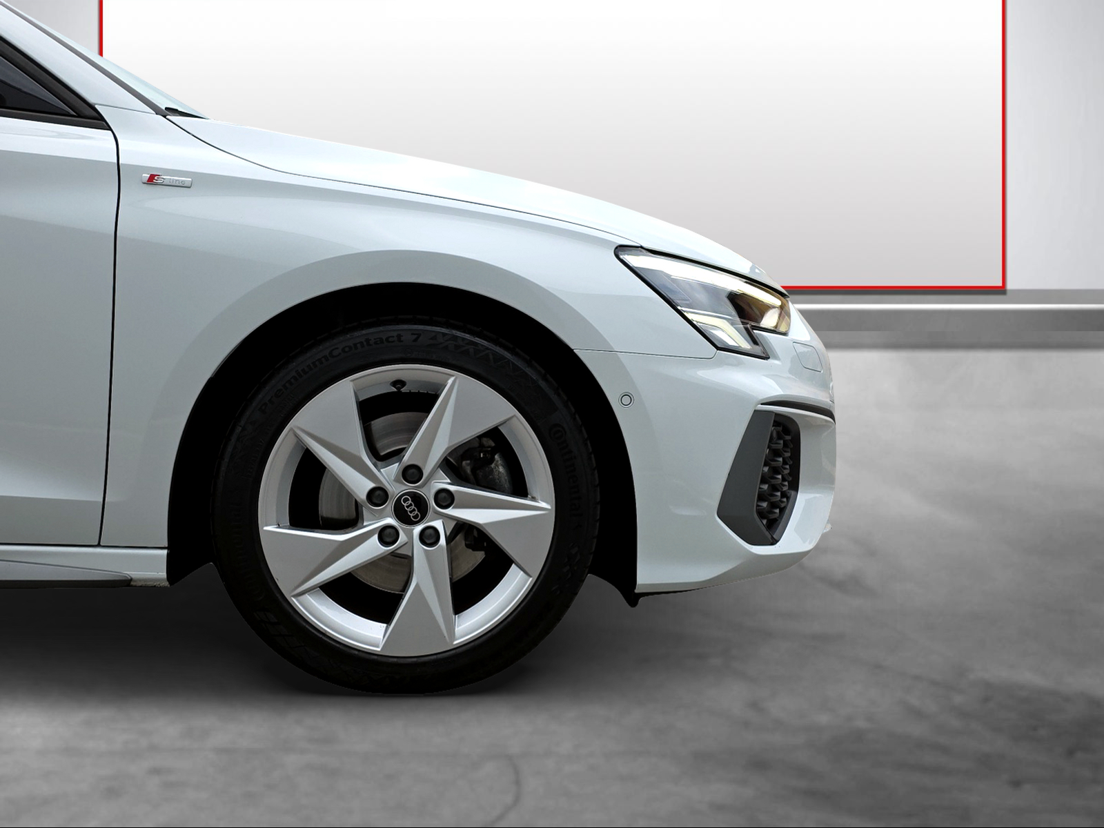 AUDI A3 Sportback 40 TFSI S line quattro S-tronic-image-14