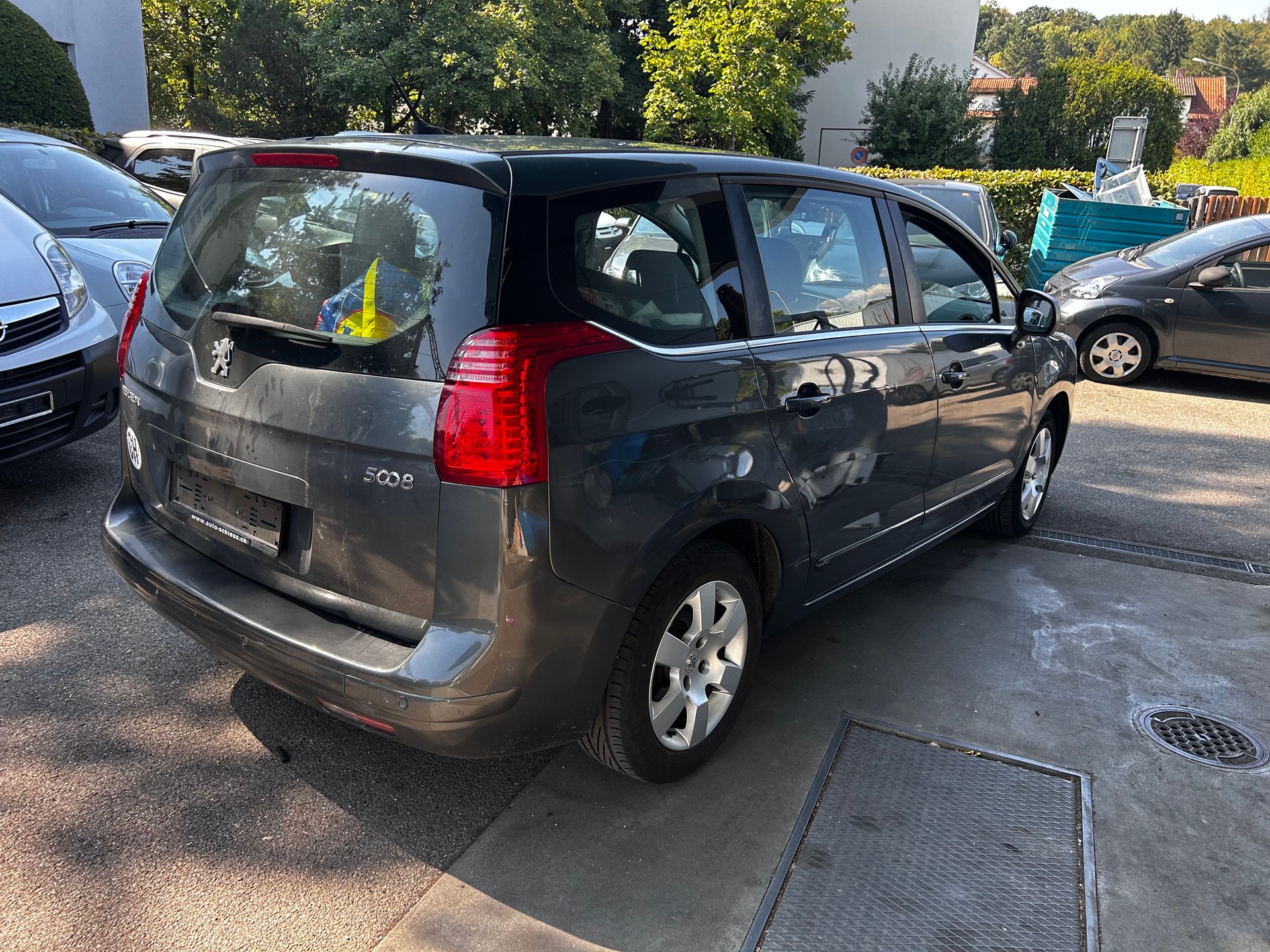 PEUGEOT 5008-image-4